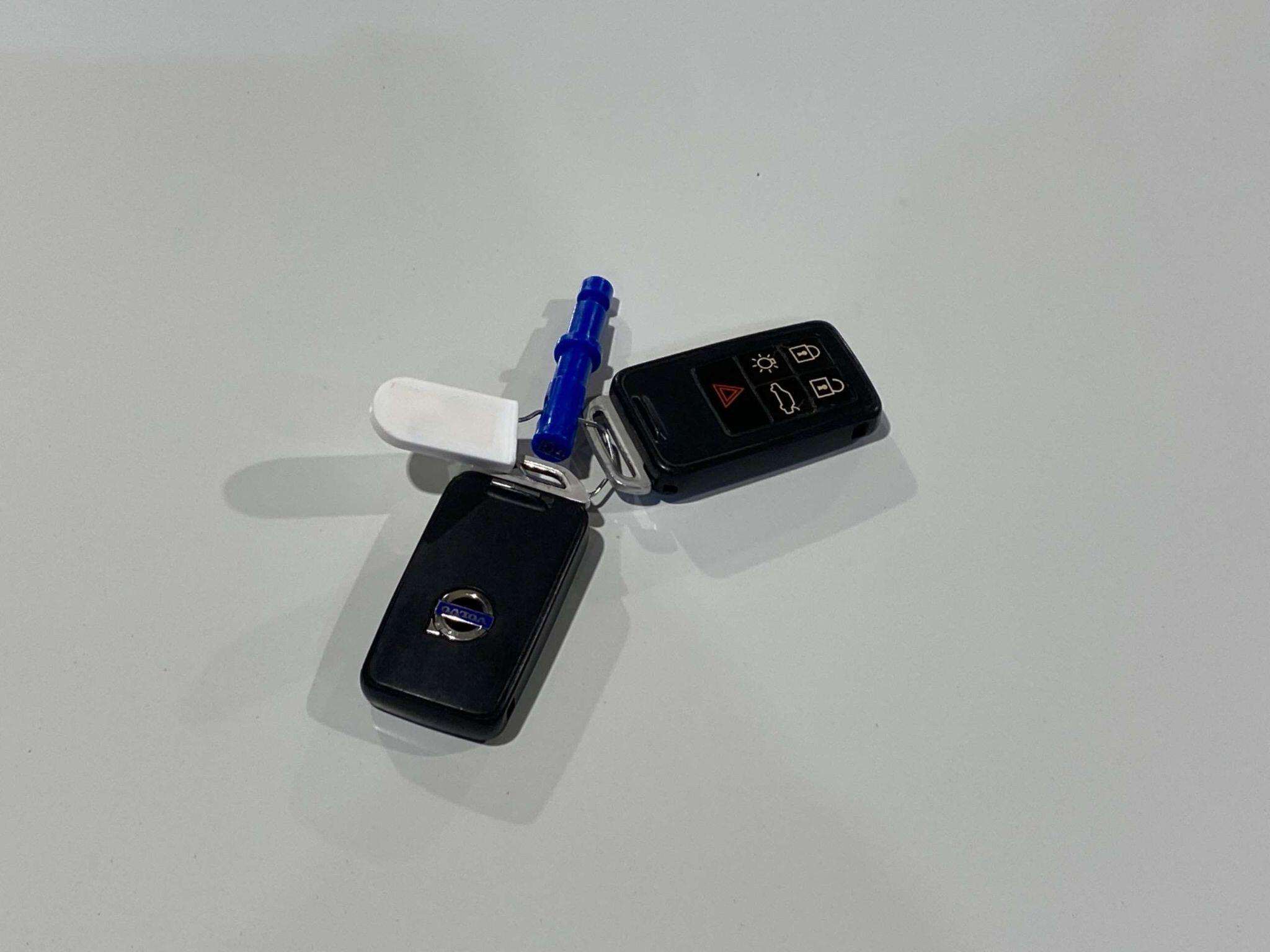 2013 VOLVO V60 2013 VOLVO V60