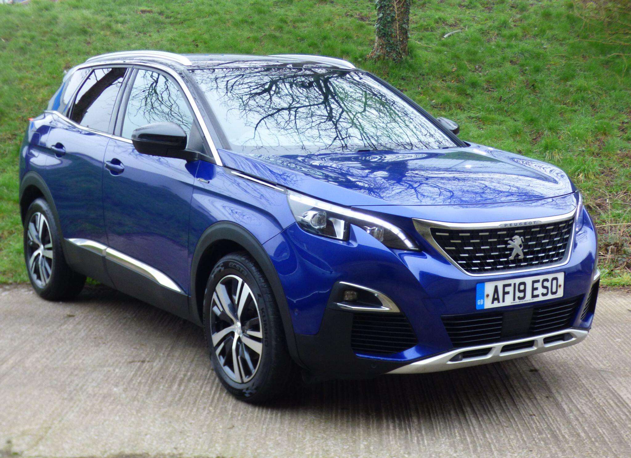 A 2019 PEUGEOT 3008 1.5 BlueHDi GT Line EAT Euro 6 (s/s) 5dr A 2019 PEUGEOT 3008 1.5 BlueHDi GT Line EAT Euro 6 (s/s) 5dr