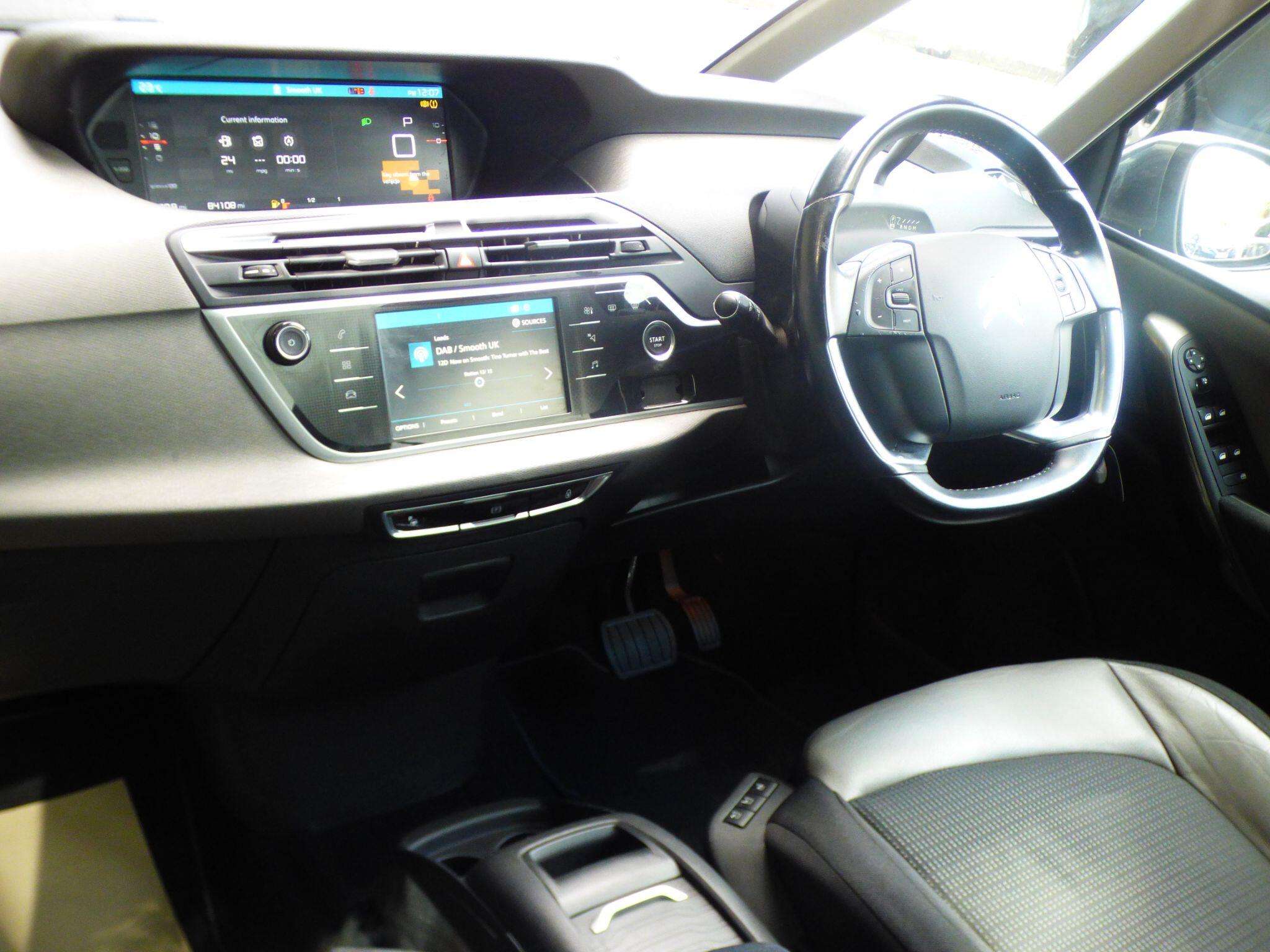 A 2018 CITROEN GRAND C4 SPACETOURER 2.0 BlueHDi Flair EAT8 Euro 6 (s/s) 5dr A 2018 CITROEN GRAND C4 SPACETOURER 2.0 BlueHDi Flair EAT8 Euro 6 (s/s) 5dr
