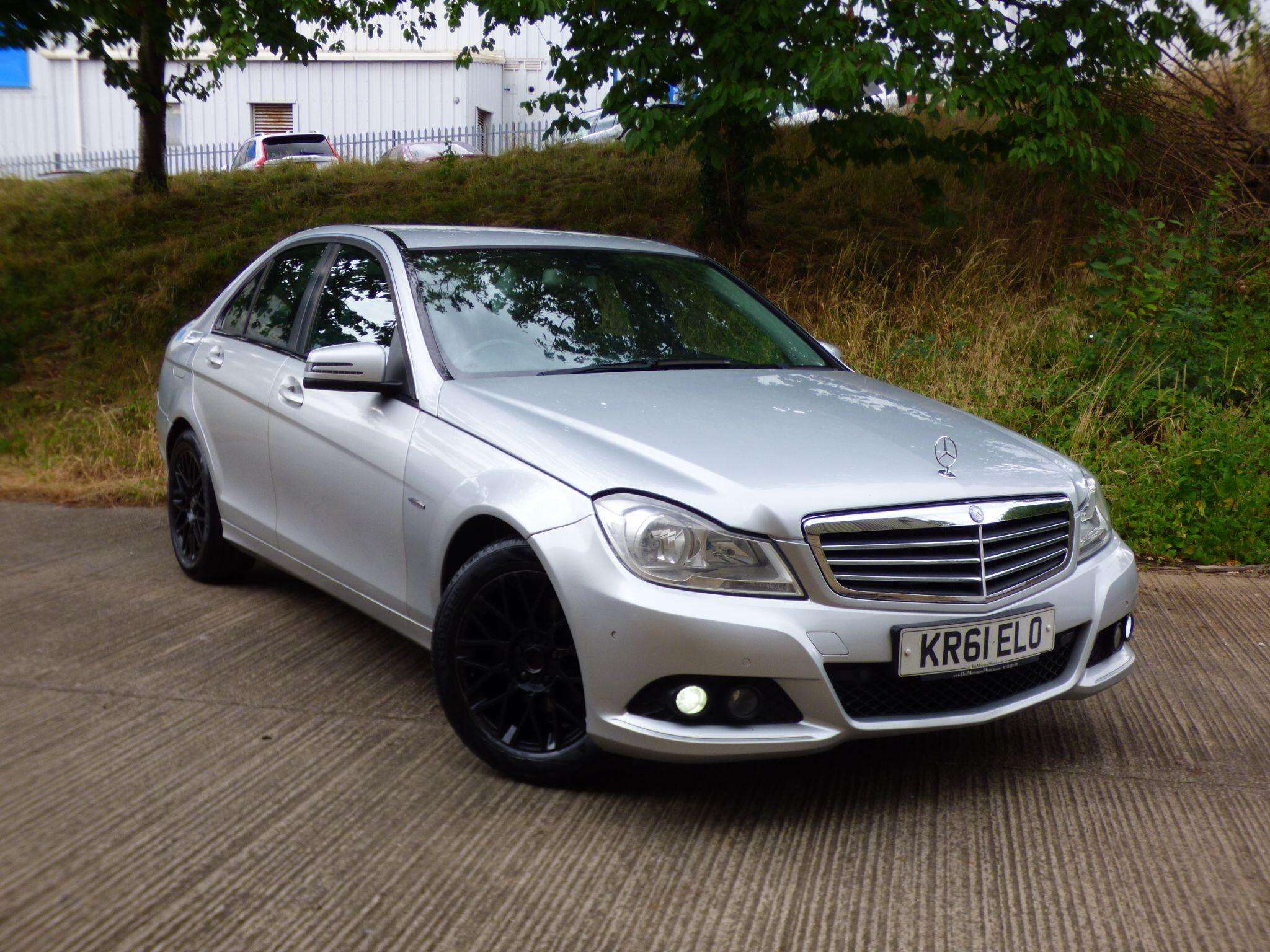 A 2012 MERCEDES-BENZ C CLASS 1.8 C180 BlueEfficiency SE Edition 125 G-Tronic+ Euro 5 (s/s) 4dr A 2012 MERCEDES-BENZ C CLASS 1.8 C180 BlueEfficiency SE Edition 125 G-Tronic+ Euro 5 (s/s) 4dr