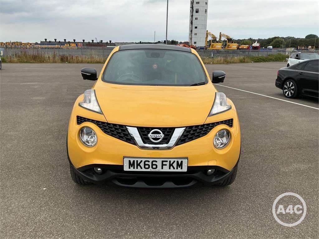 A 2016 NISSAN JUKE 1.6 Tekna XTRON Euro 6 5dr A 2016 NISSAN JUKE 1.6 Tekna XTRON Euro 6 5dr