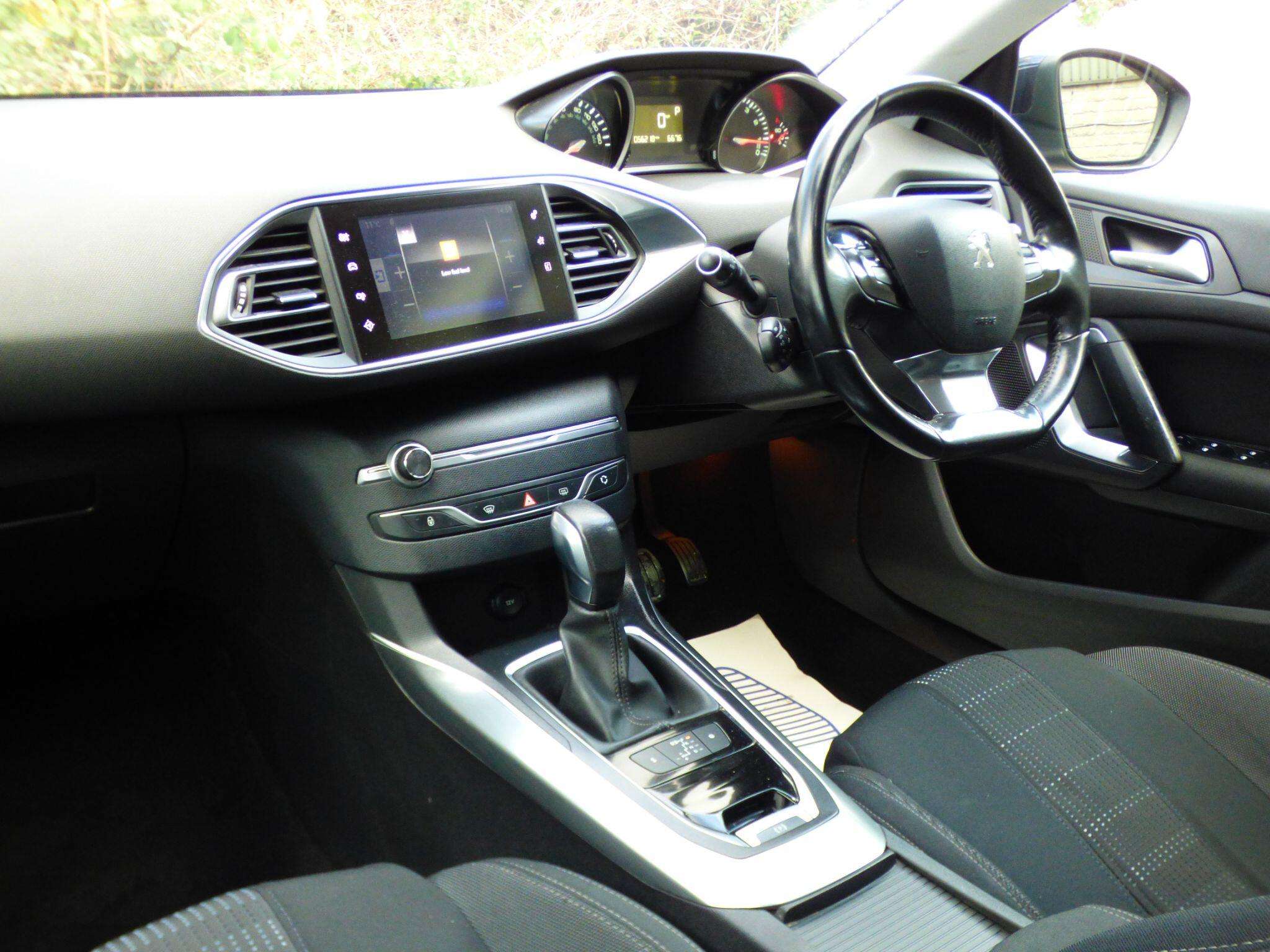 2016 PEUGEOT 308 2016 PEUGEOT 308