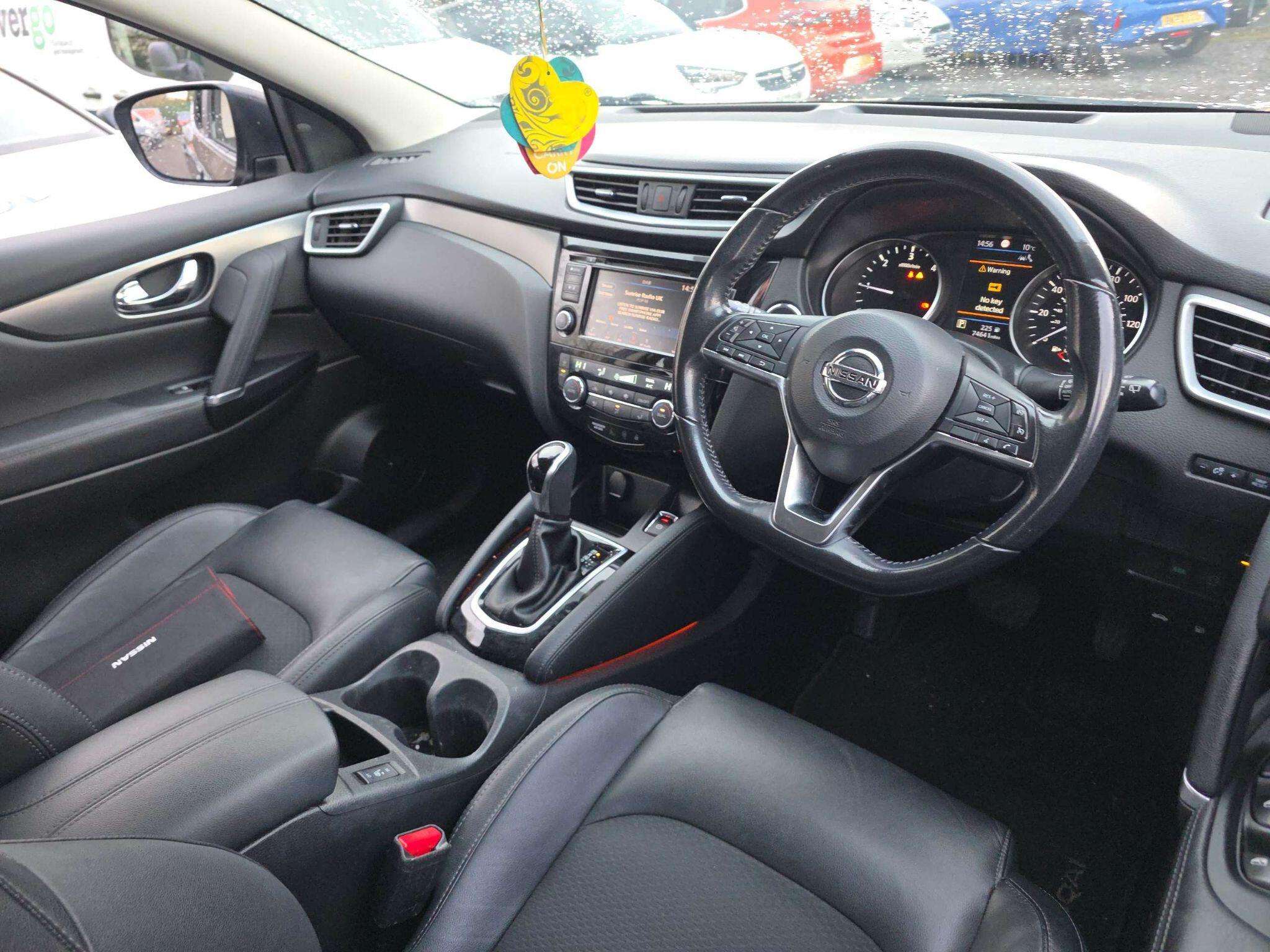 A 2019 NISSAN QASHQAI 1.5 dCi Tekna DCT Auto Euro 6 (s/s) 5dr A 2019 NISSAN QASHQAI 1.5 dCi Tekna DCT Auto Euro 6 (s/s) 5dr