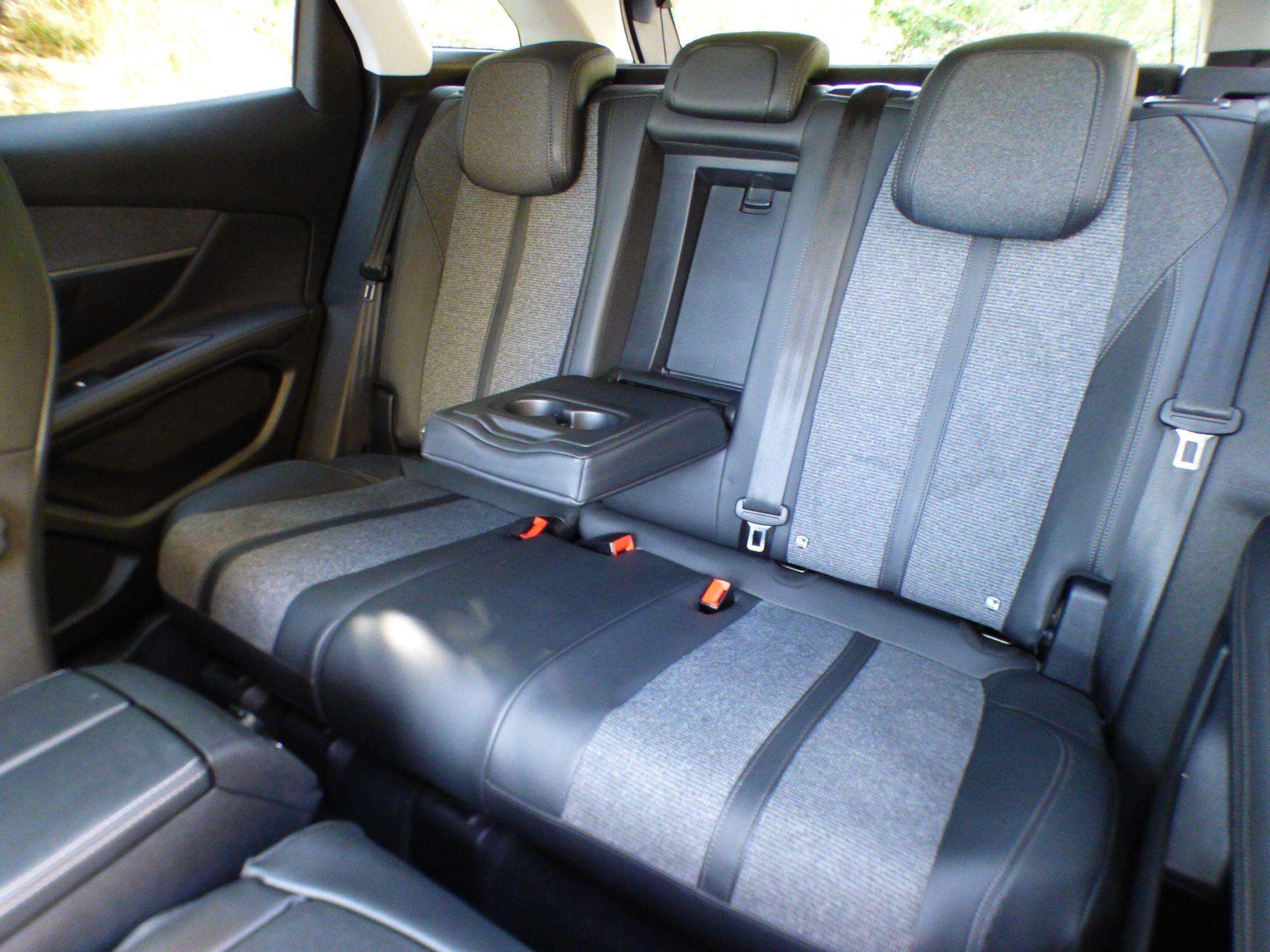 2019 PEUGEOT 3008 2019 PEUGEOT 3008