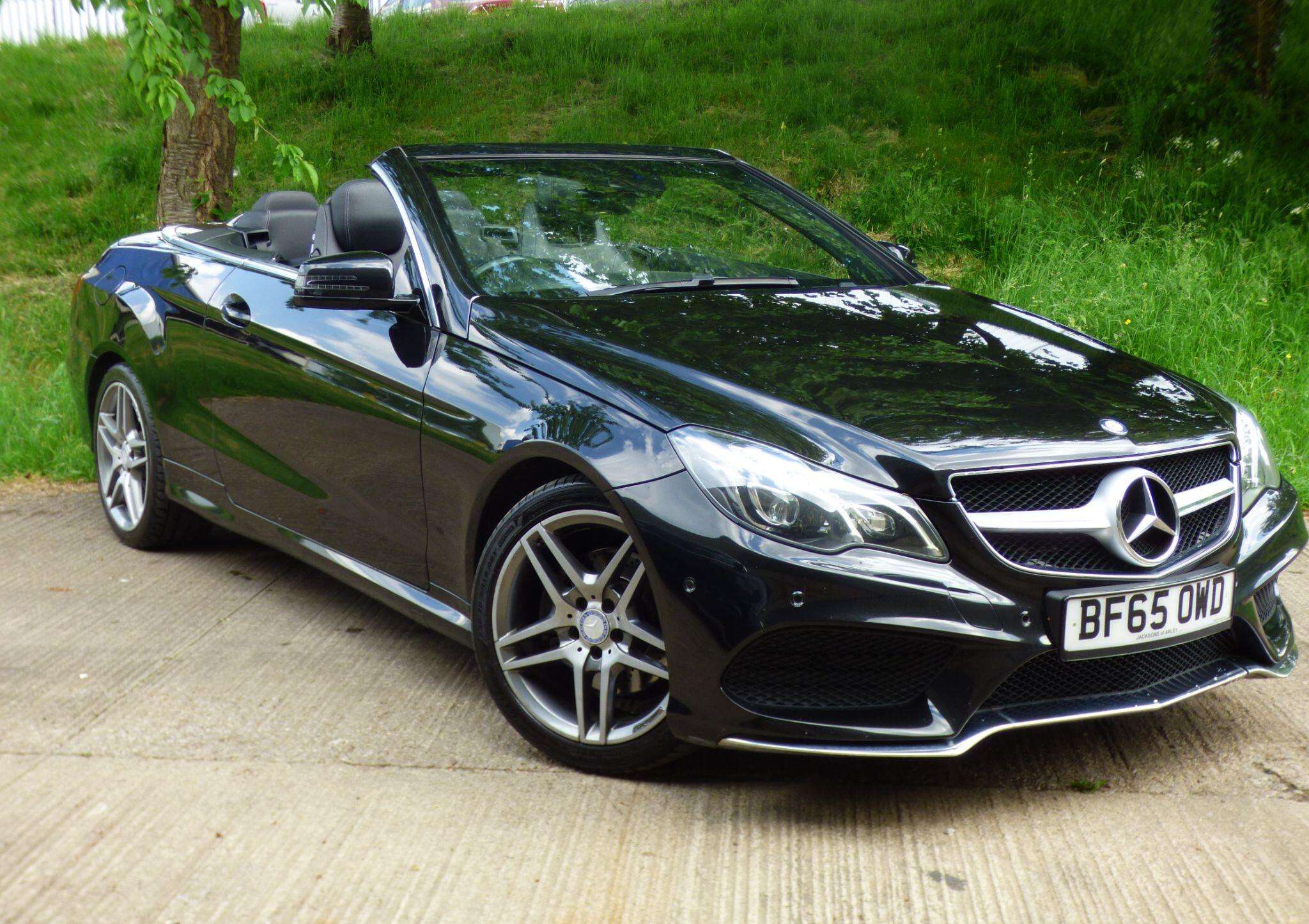 A 2015 MERCEDES-BENZ E CLASS 3.0 E350d V6 BlueTEC AMG Line Cabriolet G-Tronic+ Euro 6 (s/s) 2dr A 2015 MERCEDES-BENZ E CLASS 3.0 E350d V6 BlueTEC AMG Line Cabriolet G-Tronic+ Euro 6 (s/s) 2dr