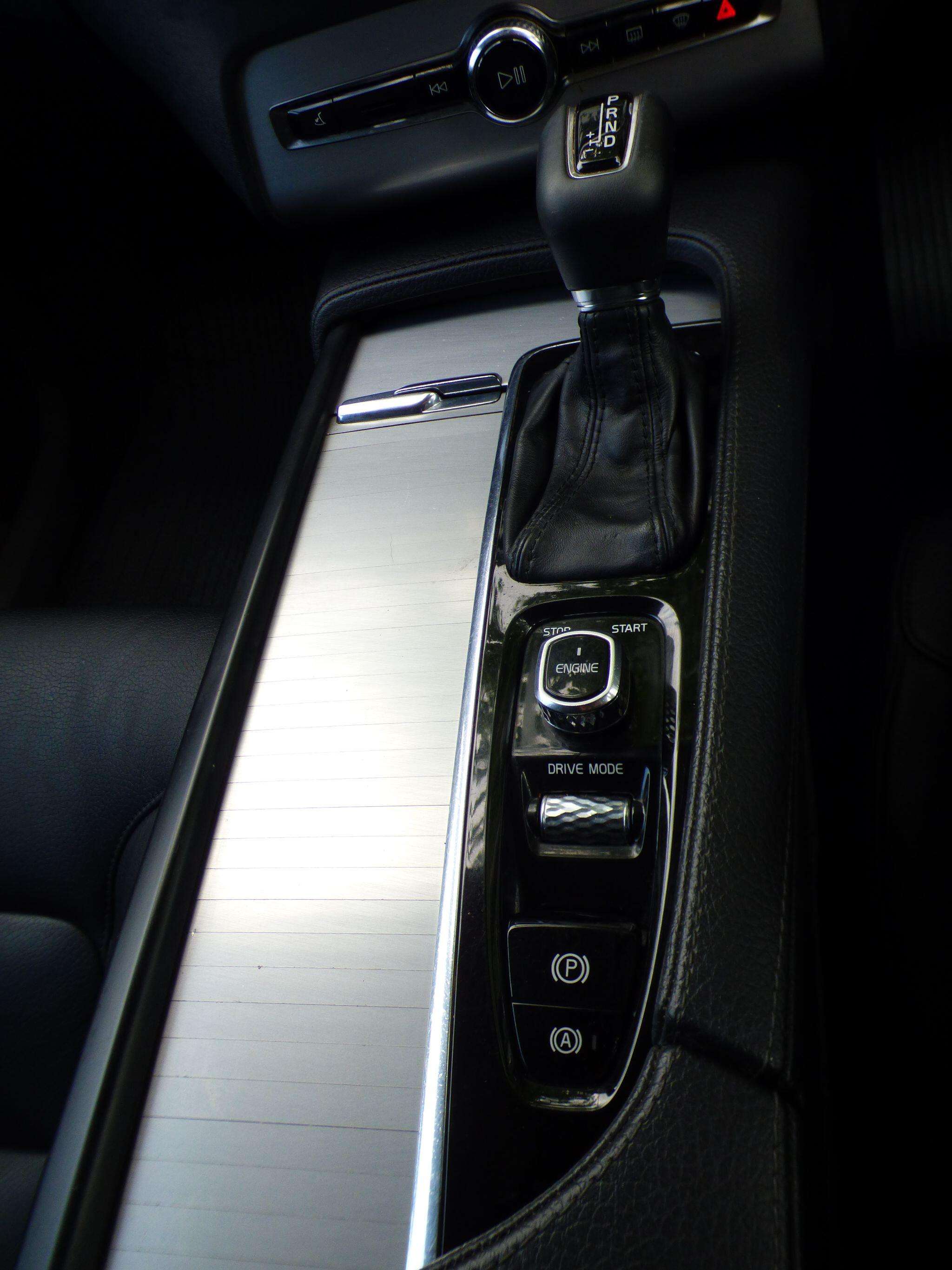 2016 VOLVO XC90 2016 VOLVO XC90