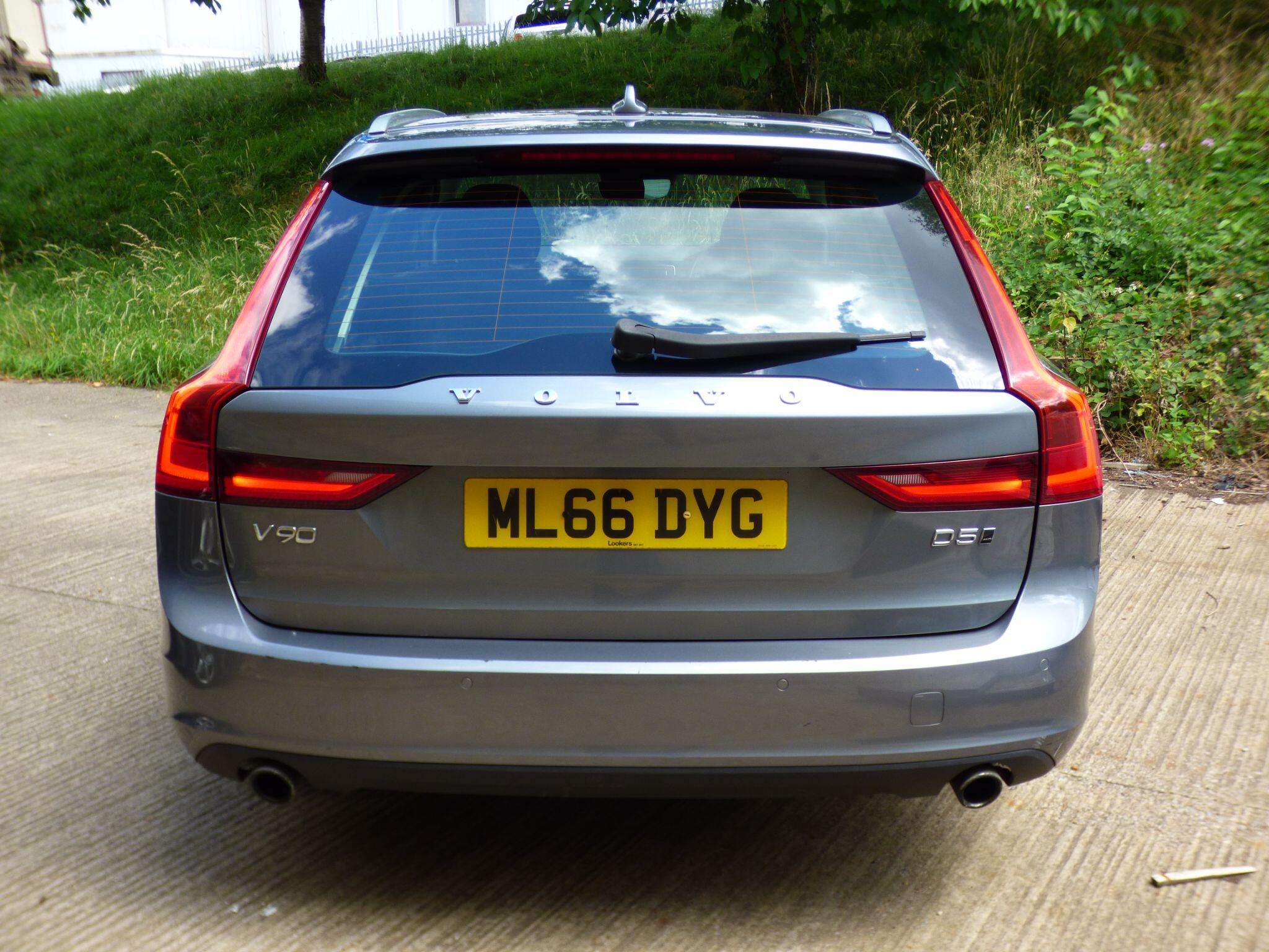2016 VOLVO V90 2016 VOLVO V90