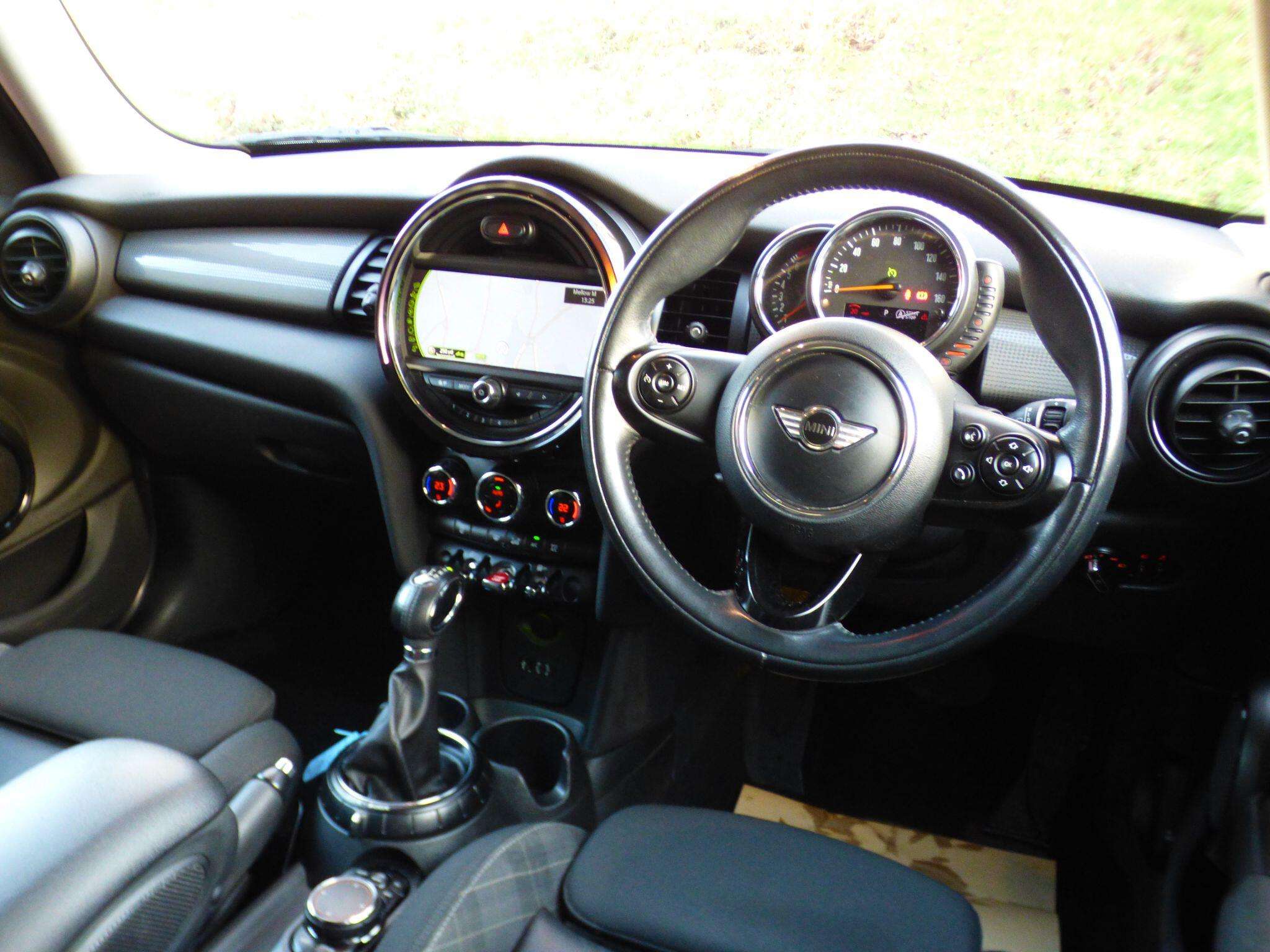 2015 MINI HATCH 2015 MINI HATCH