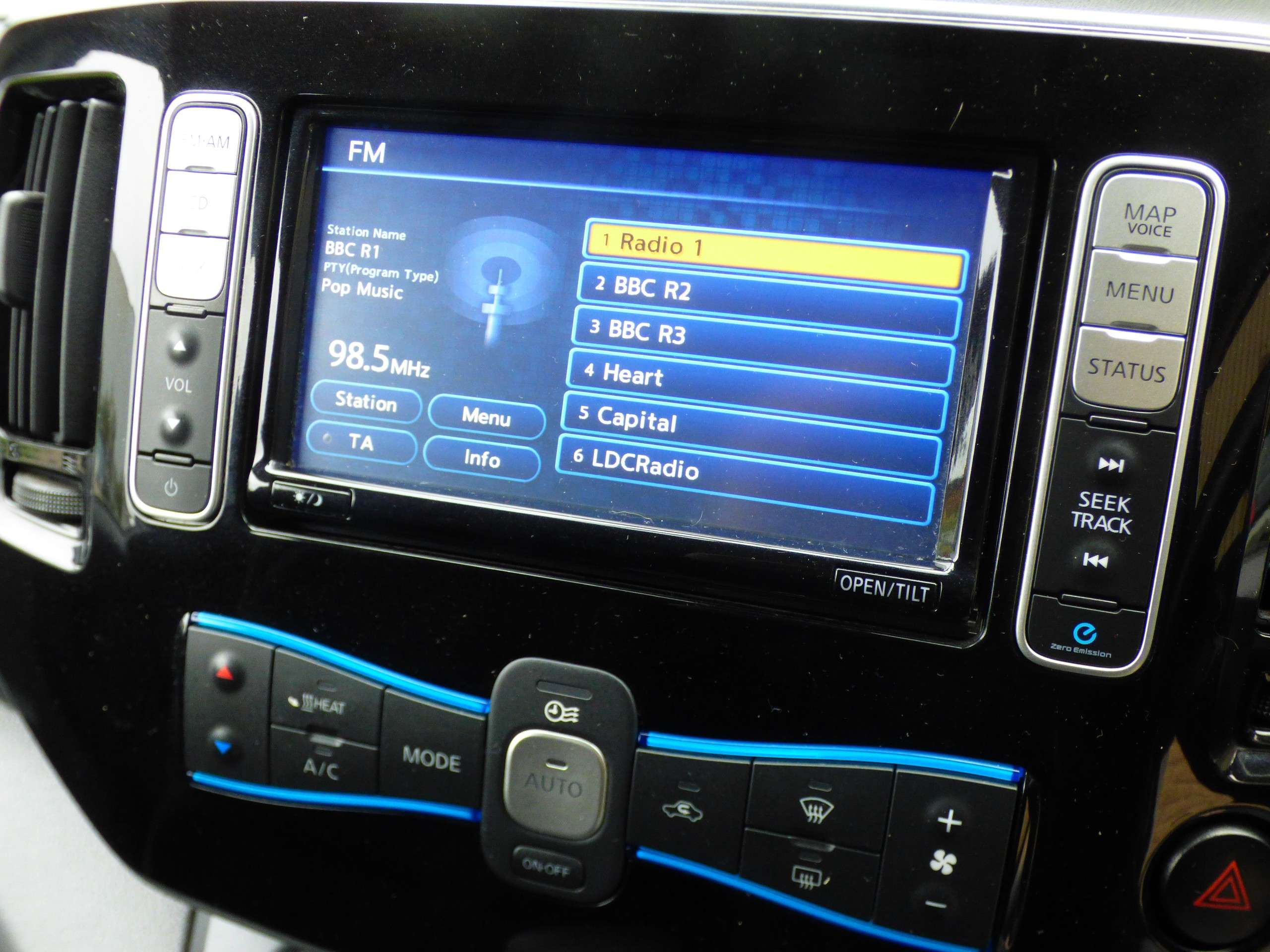 2018 NISSAN E-NV200 2018 NISSAN E-NV200