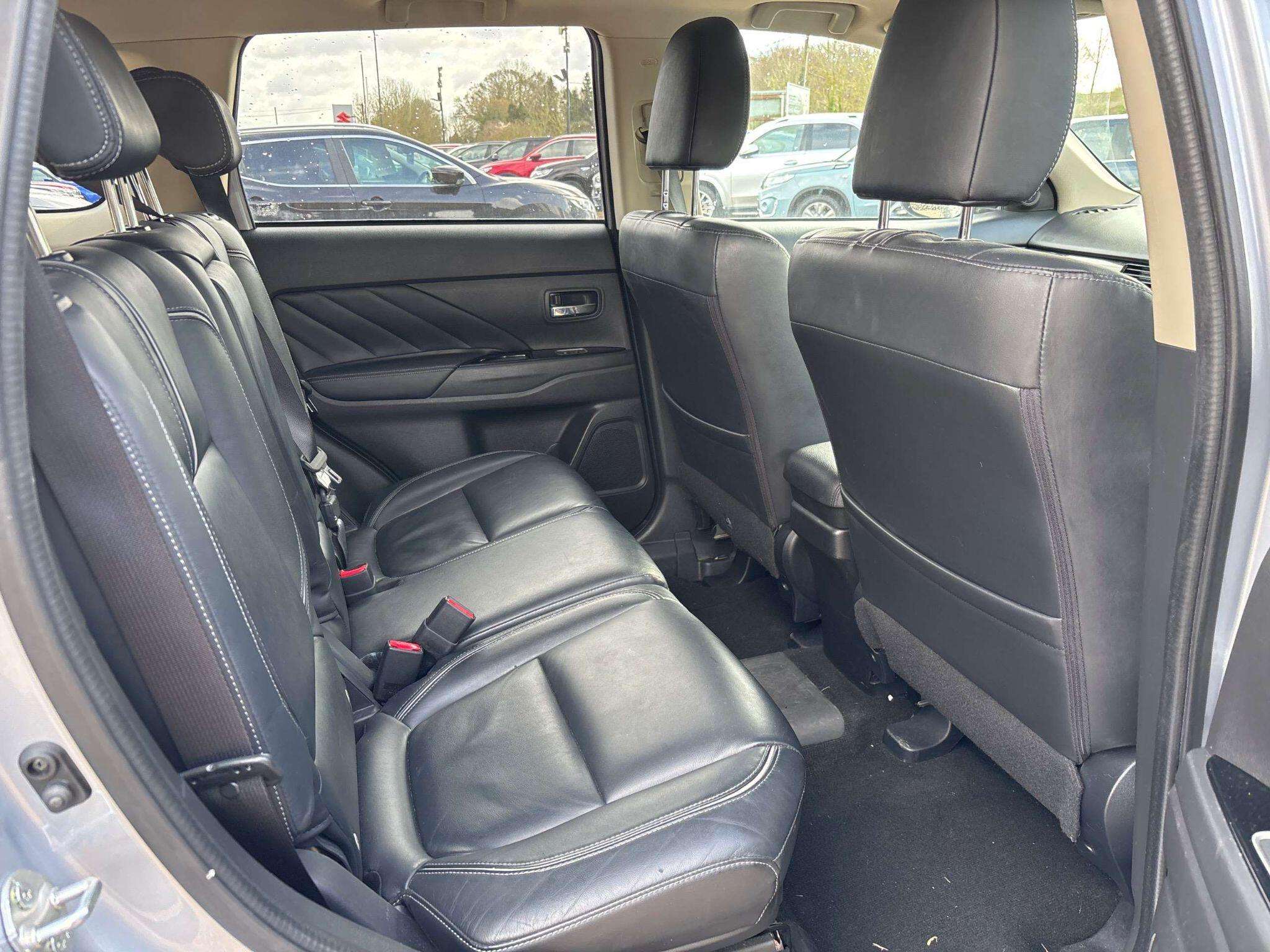 2017 MITSUBISHI OUTLANDER 2017 MITSUBISHI OUTLANDER