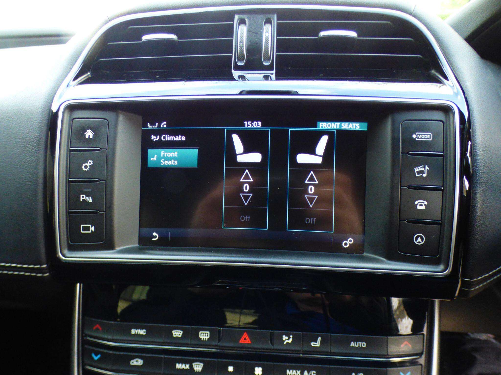 2015 JAGUAR XE 2015 JAGUAR XE