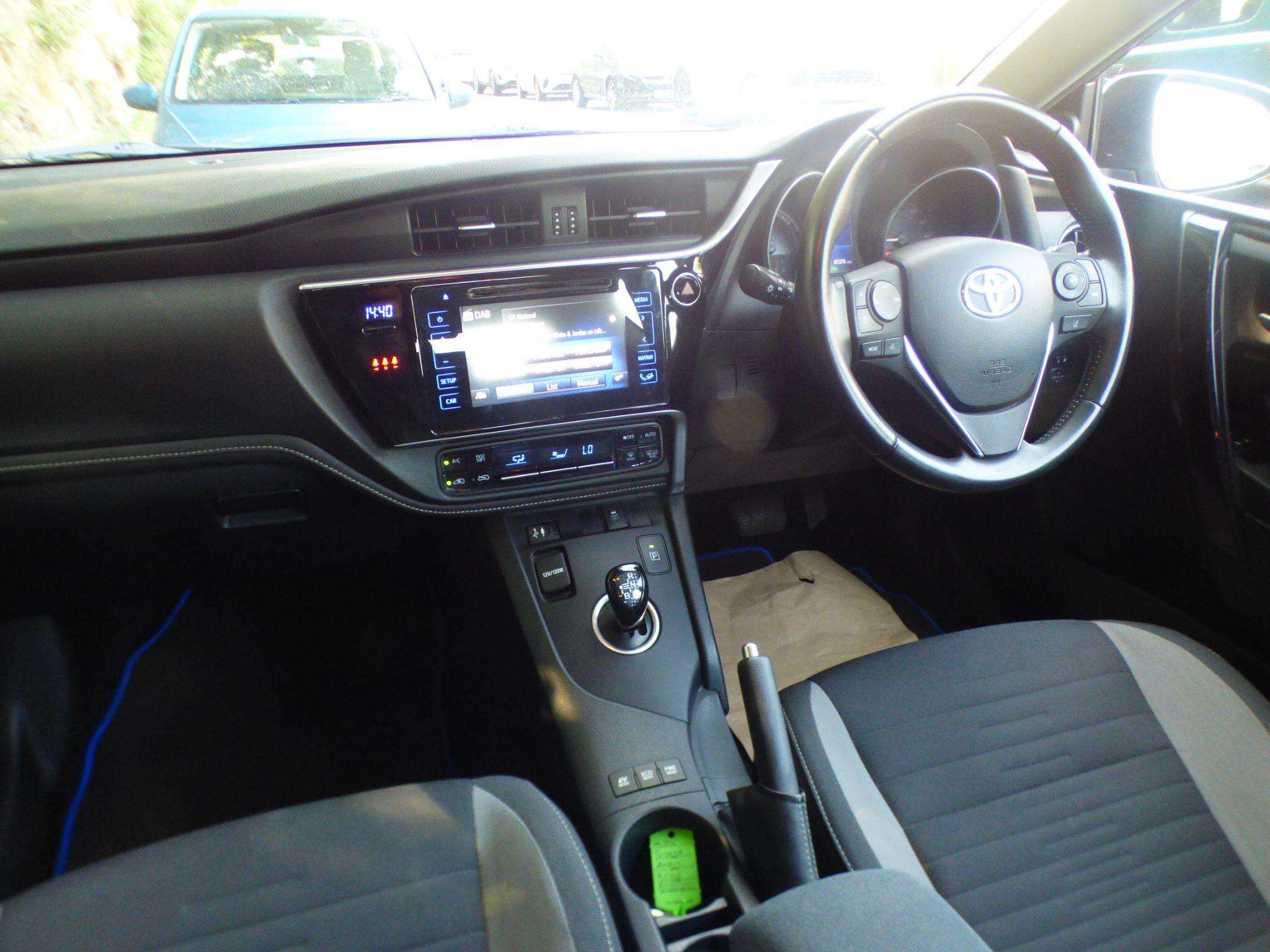 2016 TOYOTA AURIS 2016 TOYOTA AURIS
