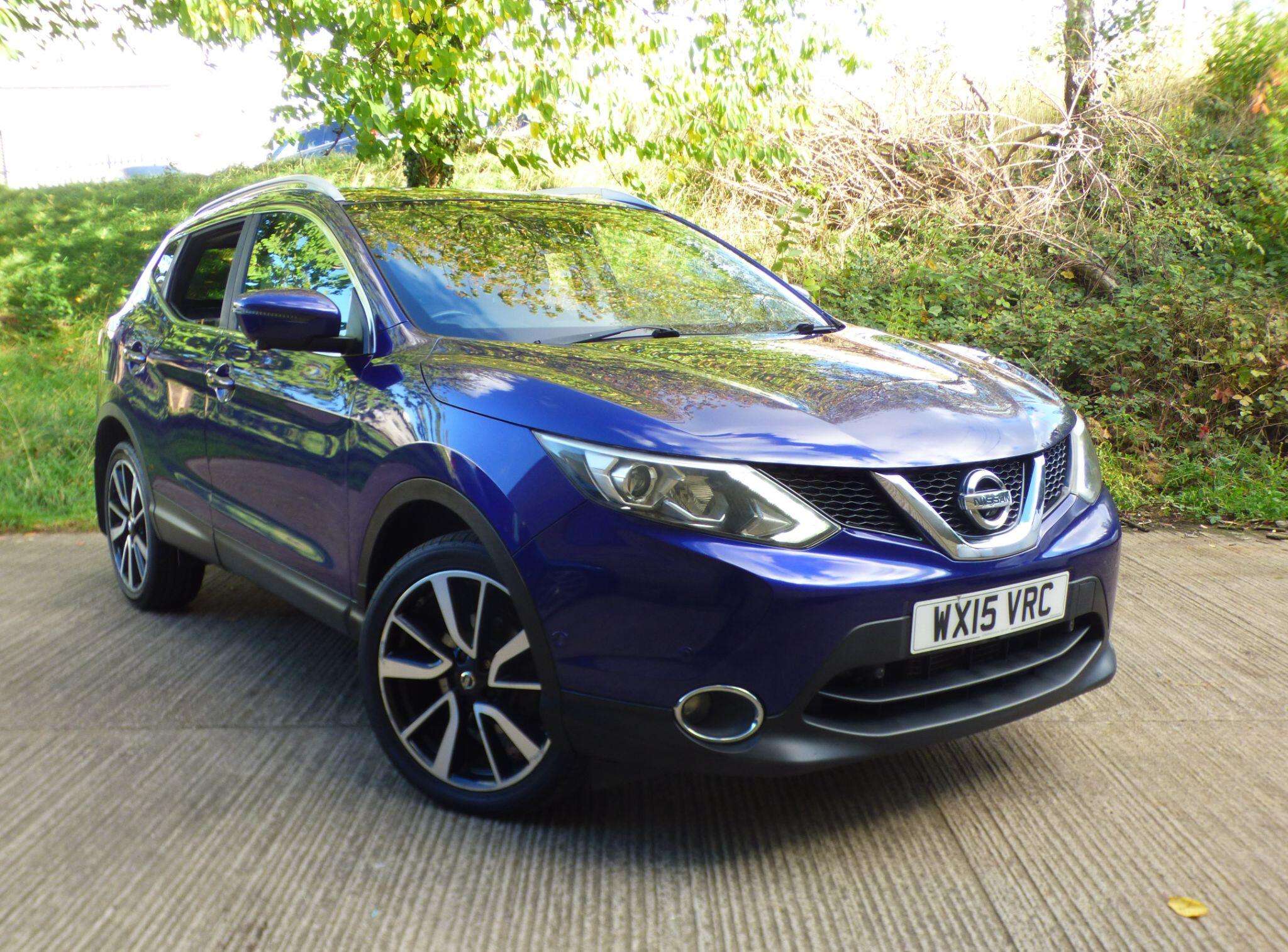 A 2015 NISSAN QASHQAI 1.6 dCi Tekna XTRON 2WD Euro 5 (s/s) 5dr A 2015 NISSAN QASHQAI 1.6 dCi Tekna XTRON 2WD Euro 5 (s/s) 5dr