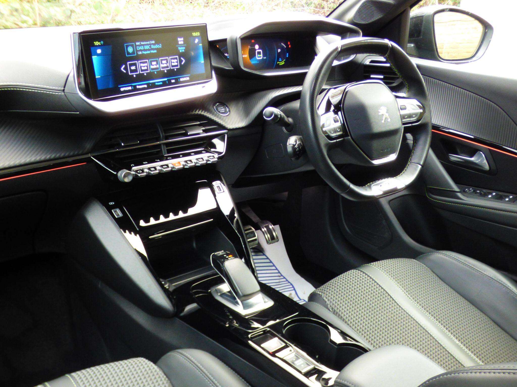 2021 PEUGEOT E-208 2021 PEUGEOT E-208