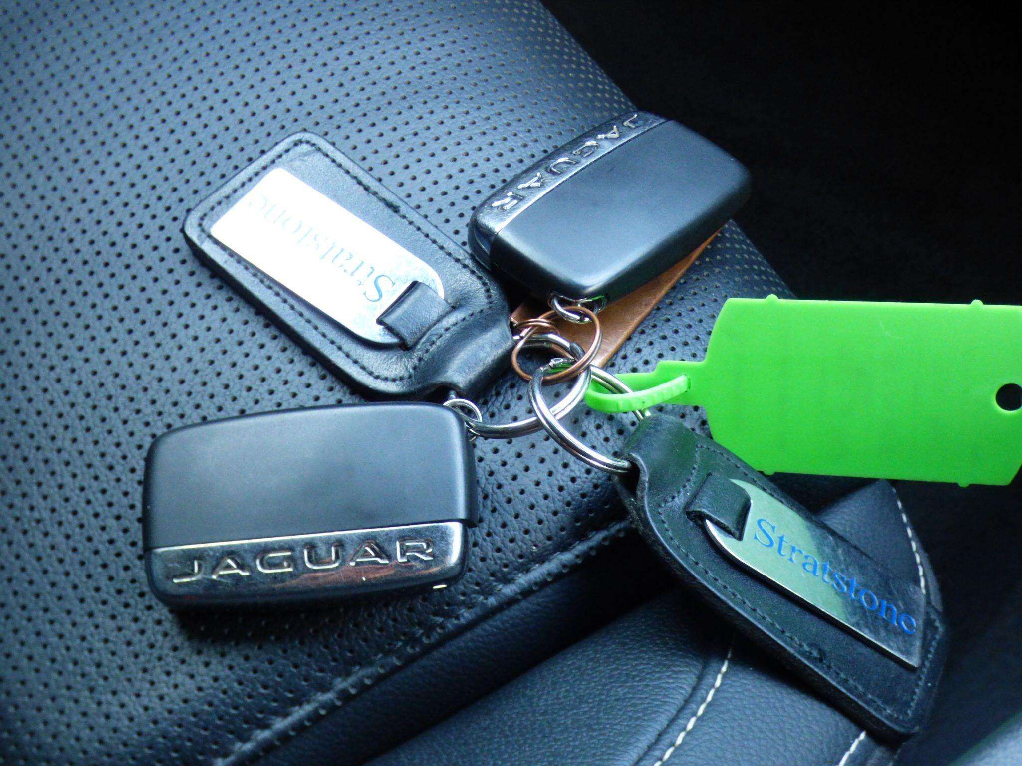 2015 JAGUAR XE 2015 JAGUAR XE