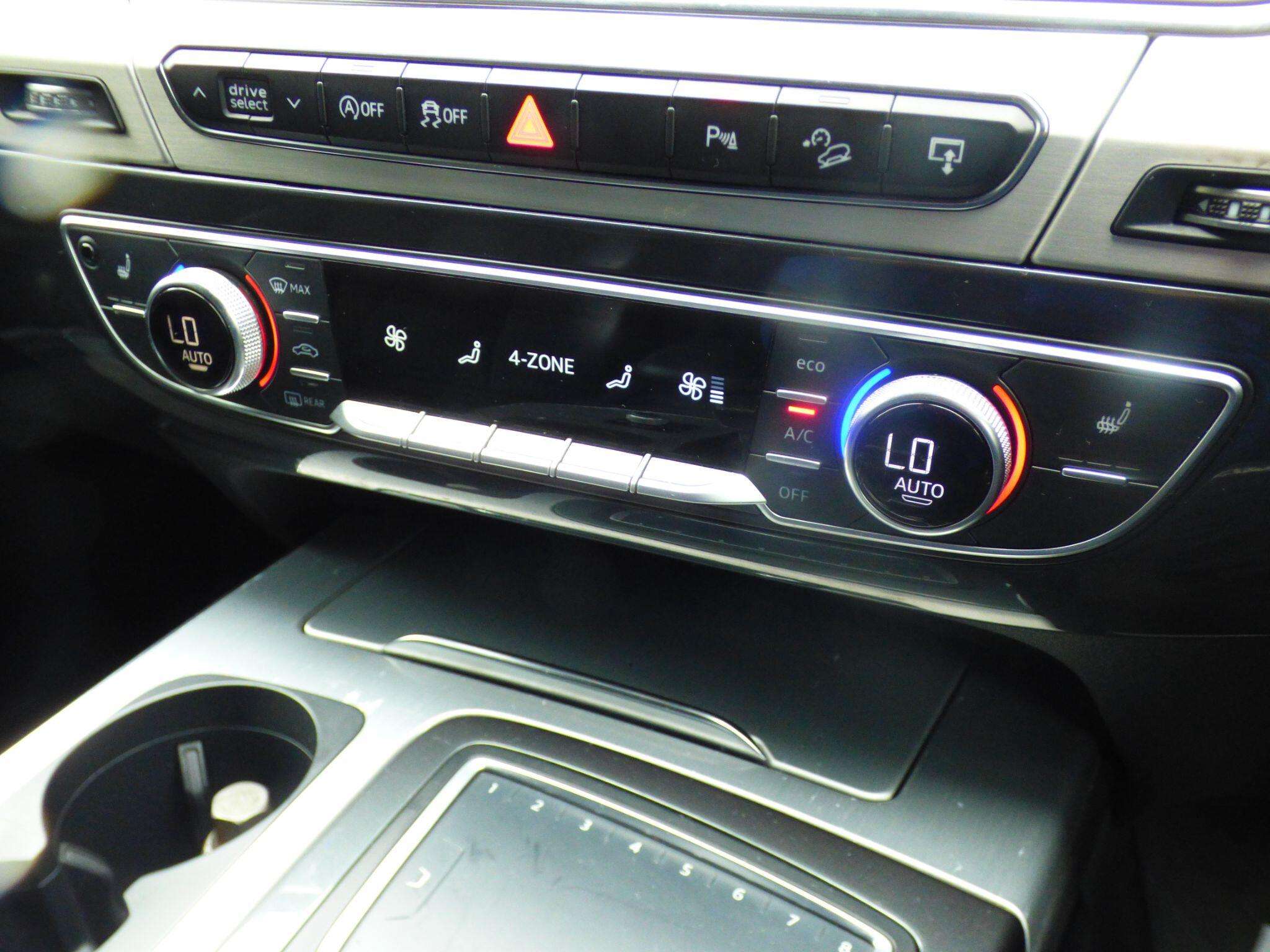 2016 AUDI Q7 2016 AUDI Q7