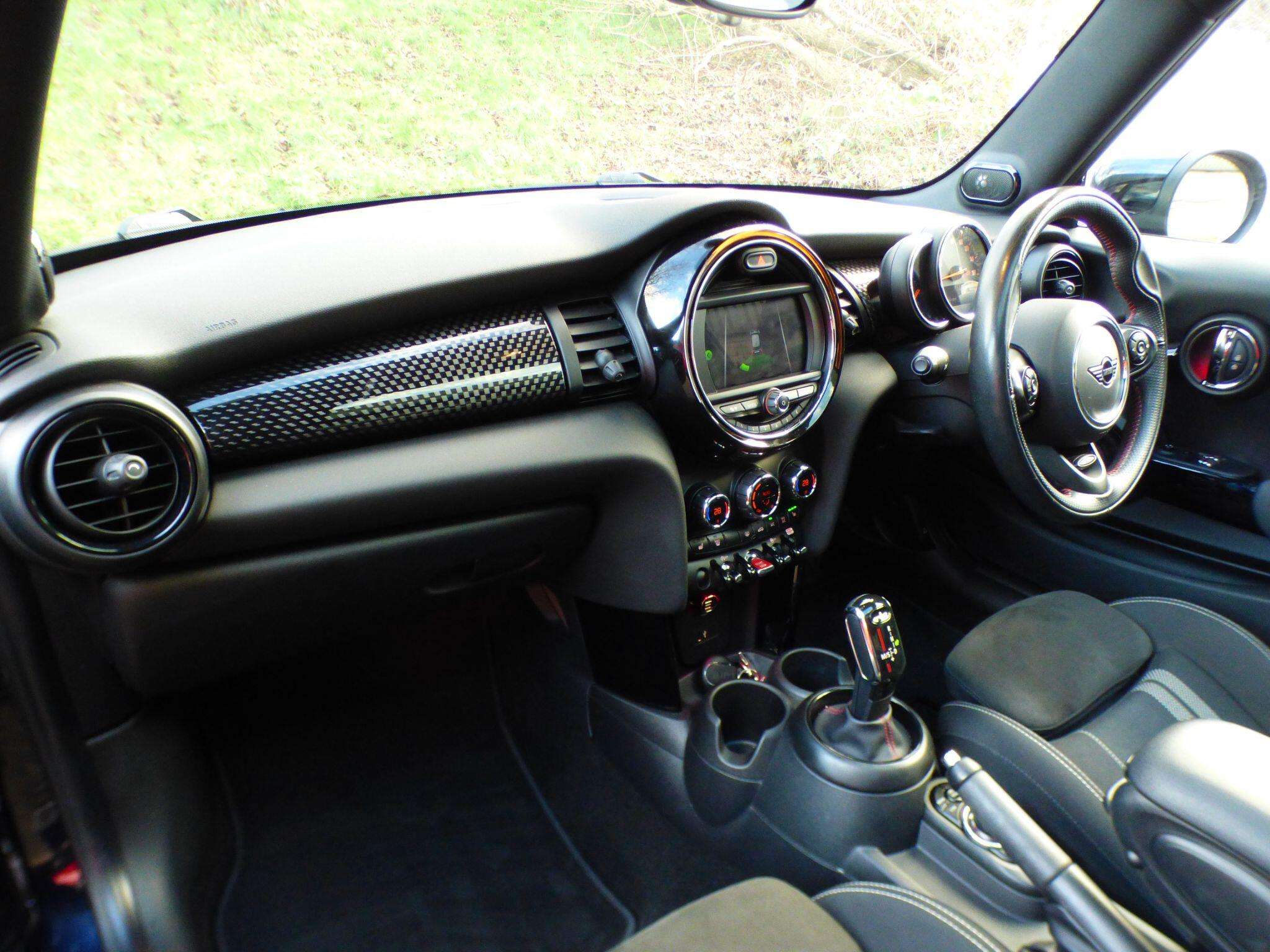 2021 MINI HATCH 2021 MINI HATCH