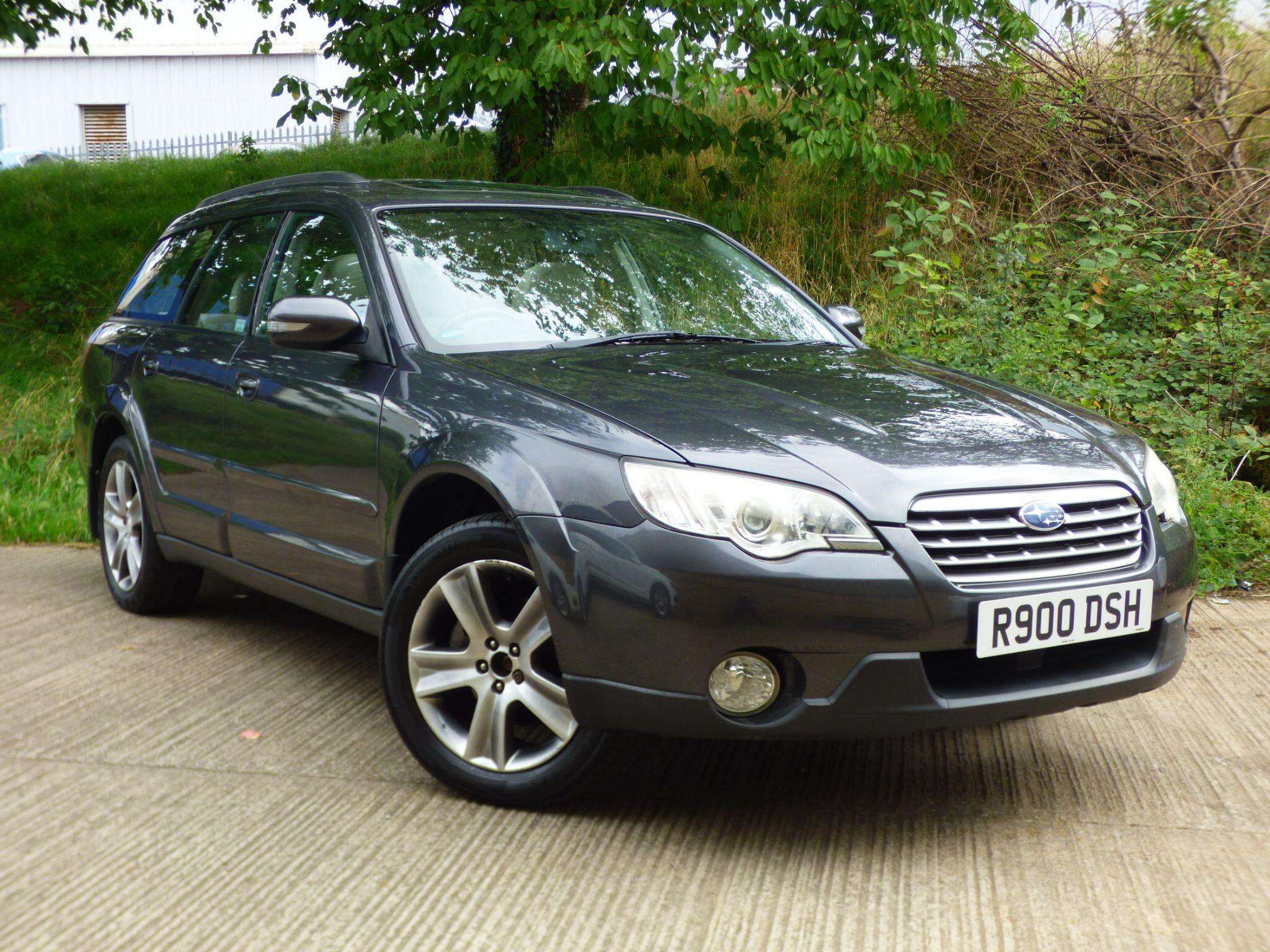 A 2007 SUBARU OUTBACK 2.5 SE 5dr A 2007 SUBARU OUTBACK 2.5 SE 5dr