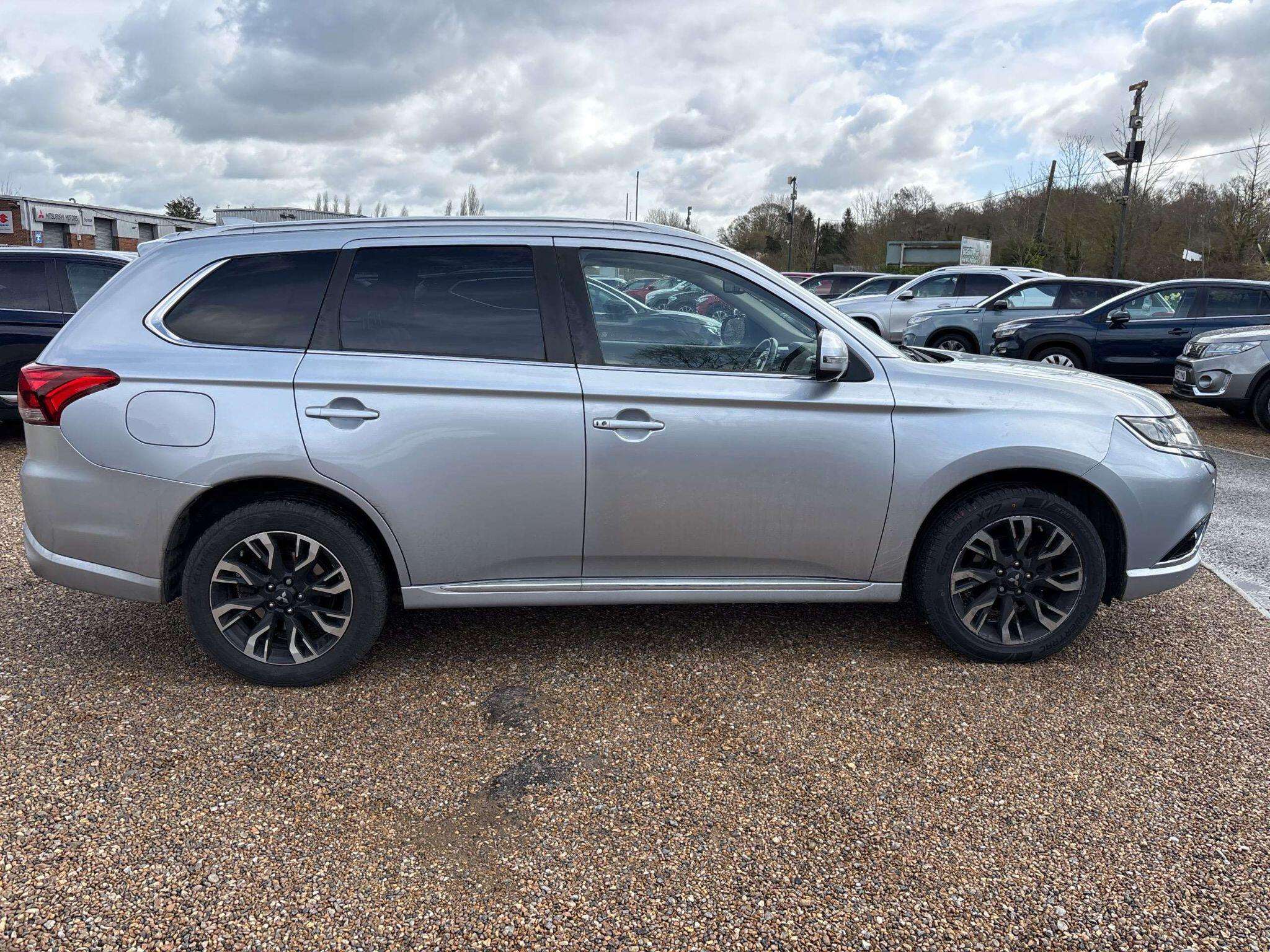 2017 MITSUBISHI OUTLANDER 2017 MITSUBISHI OUTLANDER