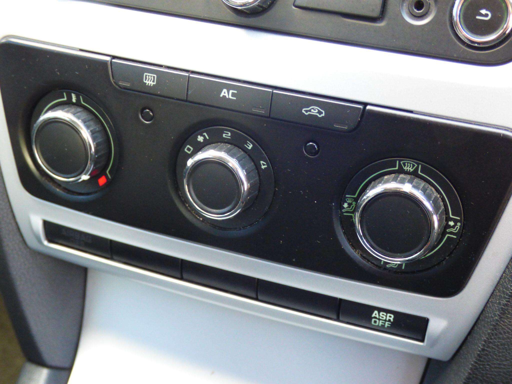 2011 SKODA OCTAVIA 2011 SKODA OCTAVIA