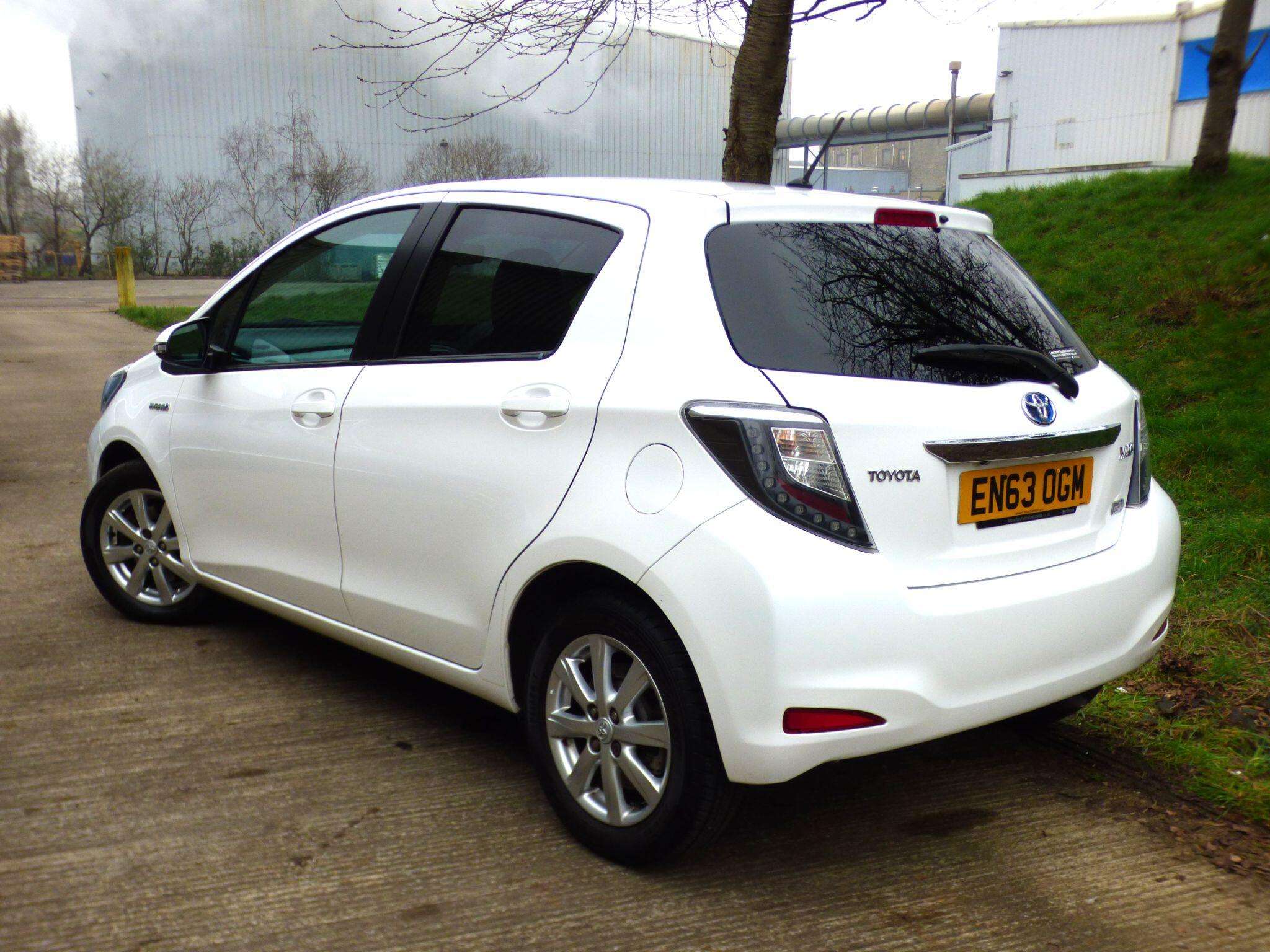 2014 TOYOTA YARIS 2014 TOYOTA YARIS