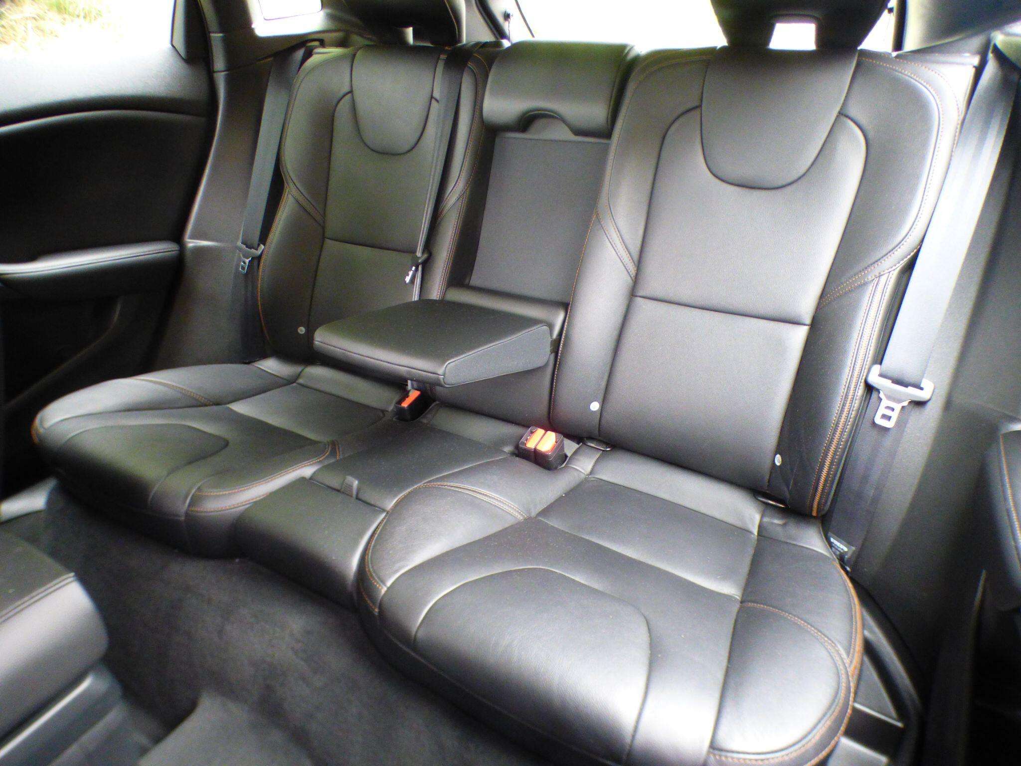 2014 VOLVO V40 CROSS COUNTRY 2014 VOLVO V40 CROSS COUNTRY