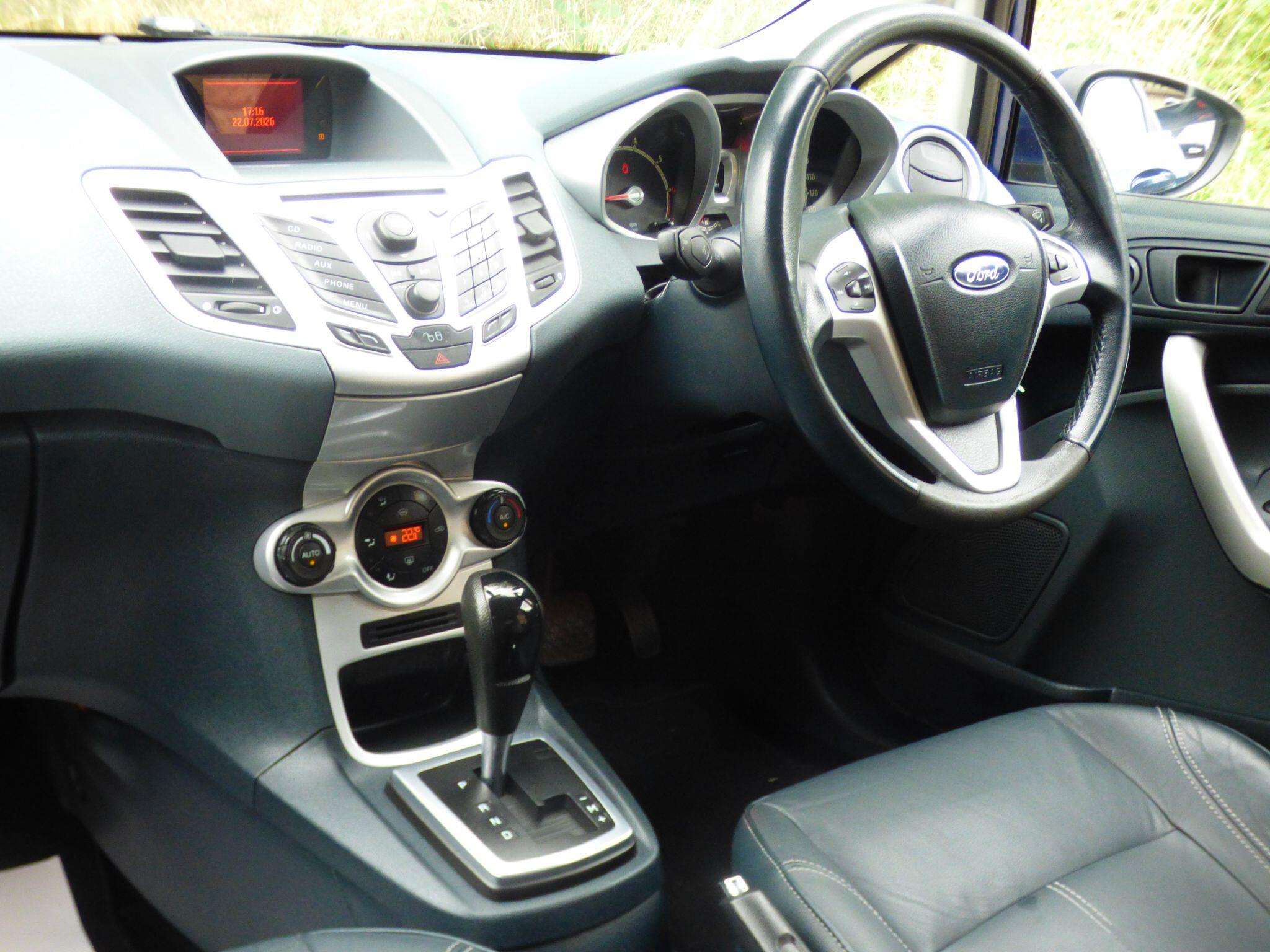 A 2009 FORD FIESTA 1.4 Titanium 5dr A 2009 FORD FIESTA 1.4 Titanium 5dr