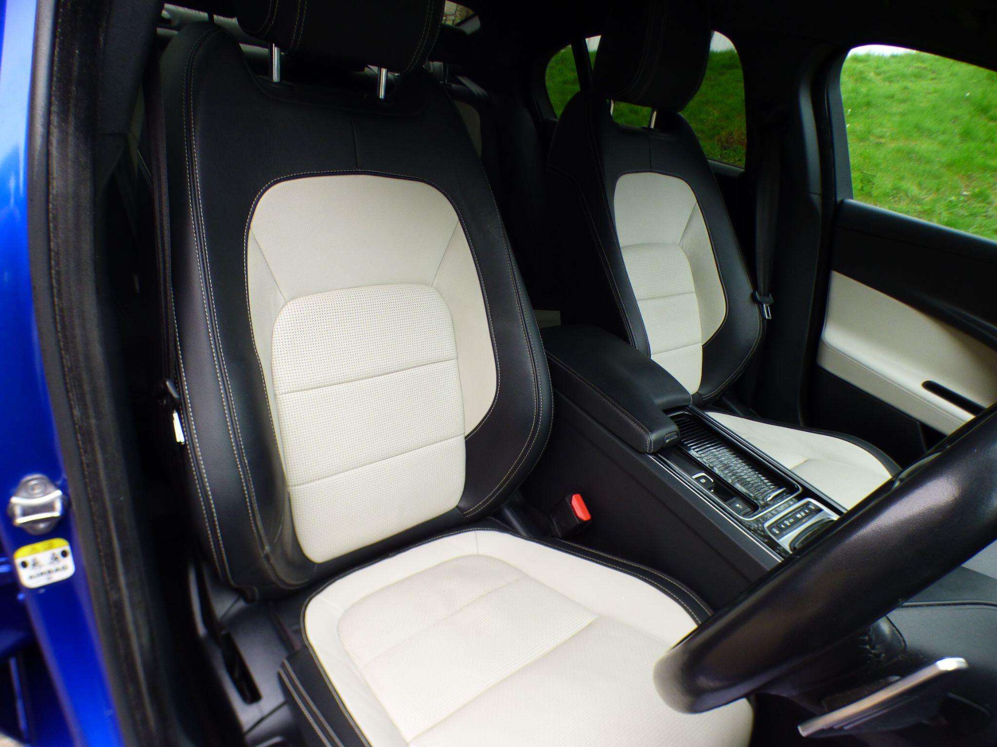 2019 JAGUAR XE 2019 JAGUAR XE