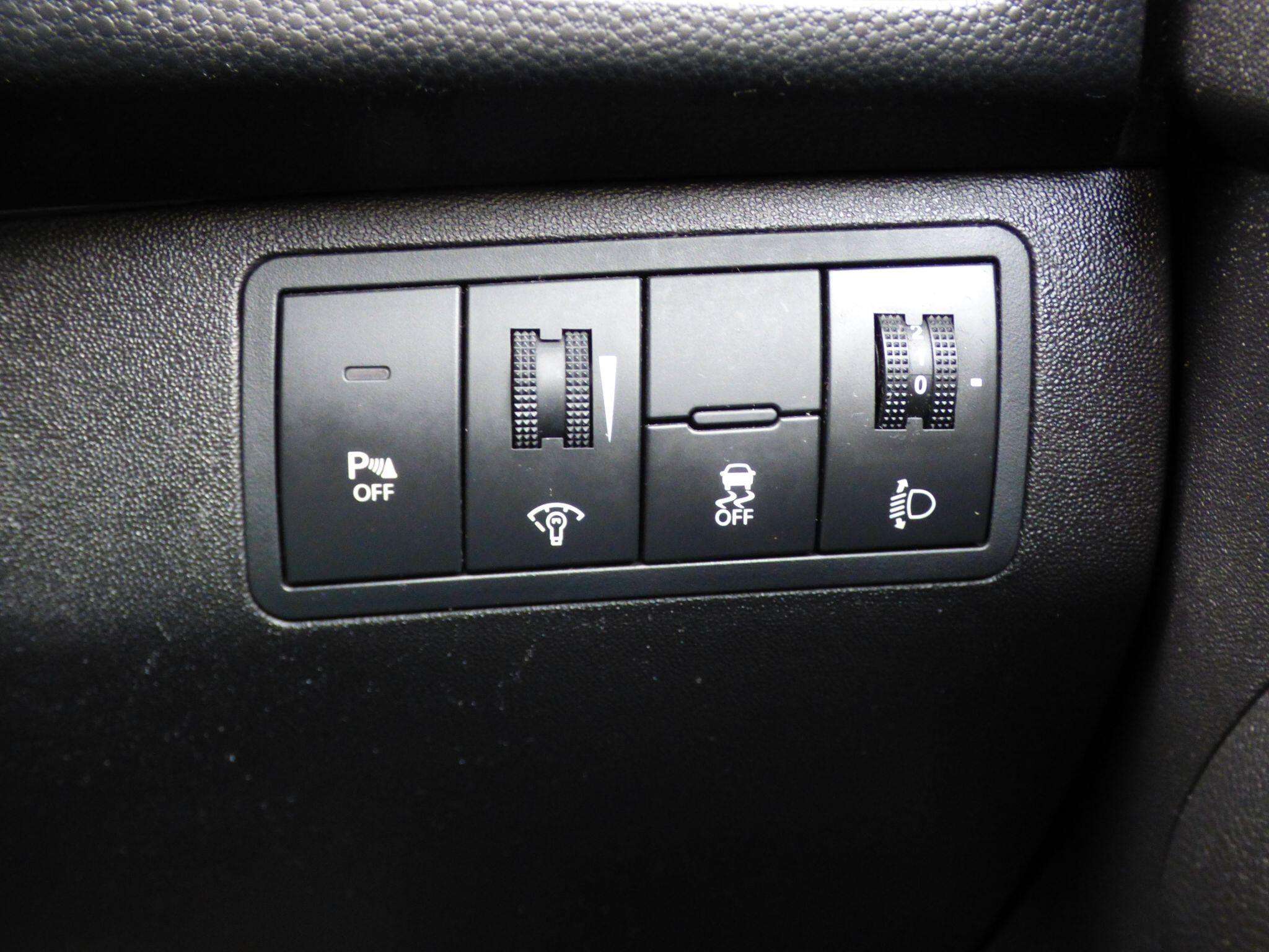 2013 KIA VENGA 2013 KIA VENGA