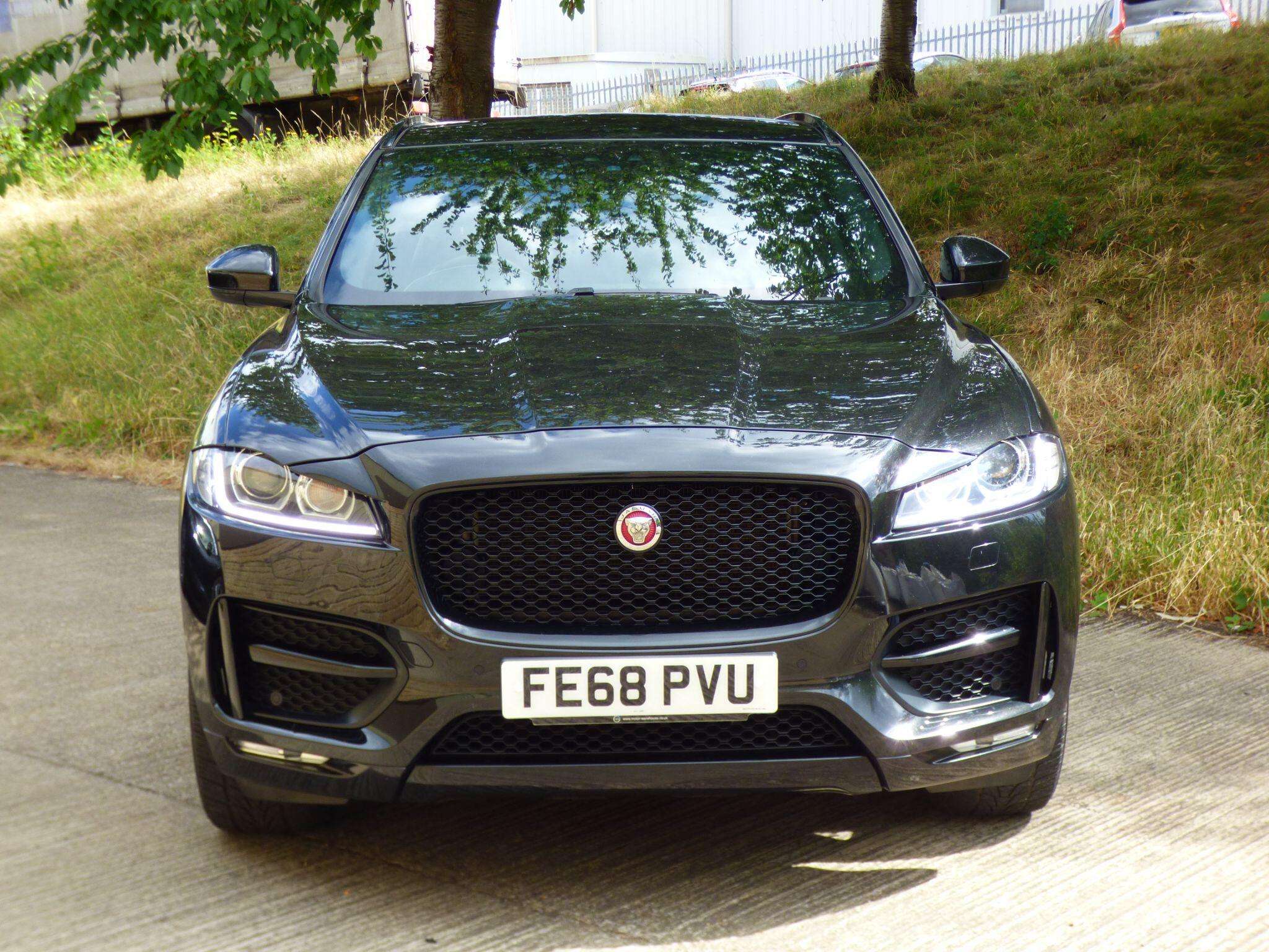 2018 JAGUAR F-PACE 2018 JAGUAR F-PACE
