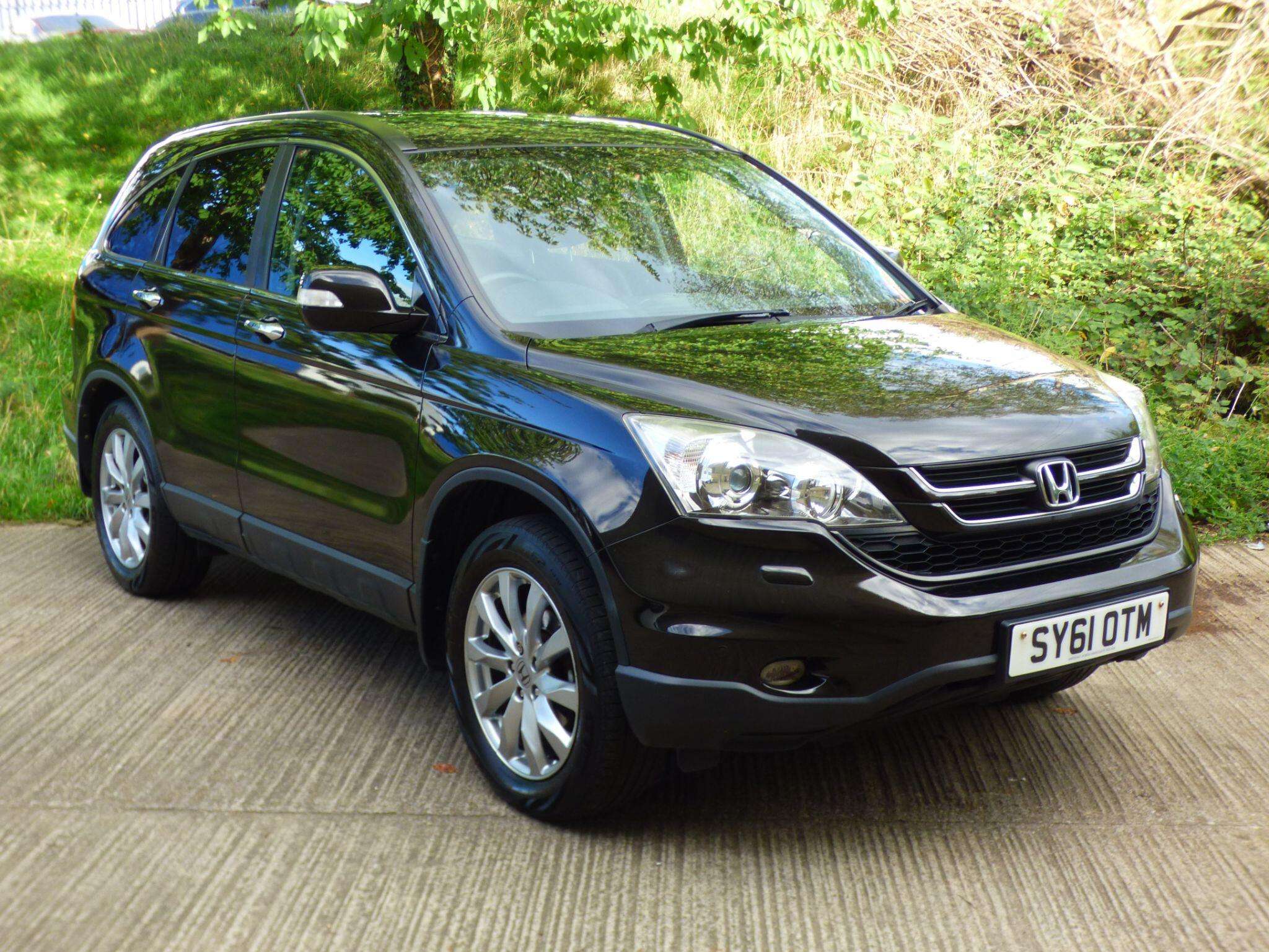 A 2011 HONDA CR-V 2.2 i-DTEC ES 4WD Euro 5 5dr A 2011 HONDA CR-V 2.2 i-DTEC ES 4WD Euro 5 5dr