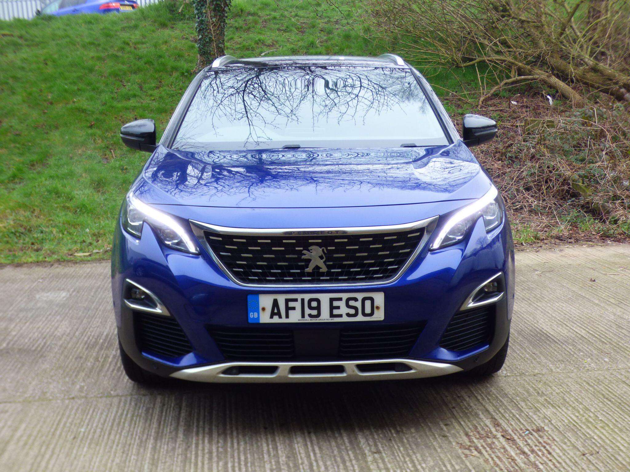 2019 PEUGEOT 3008 2019 PEUGEOT 3008