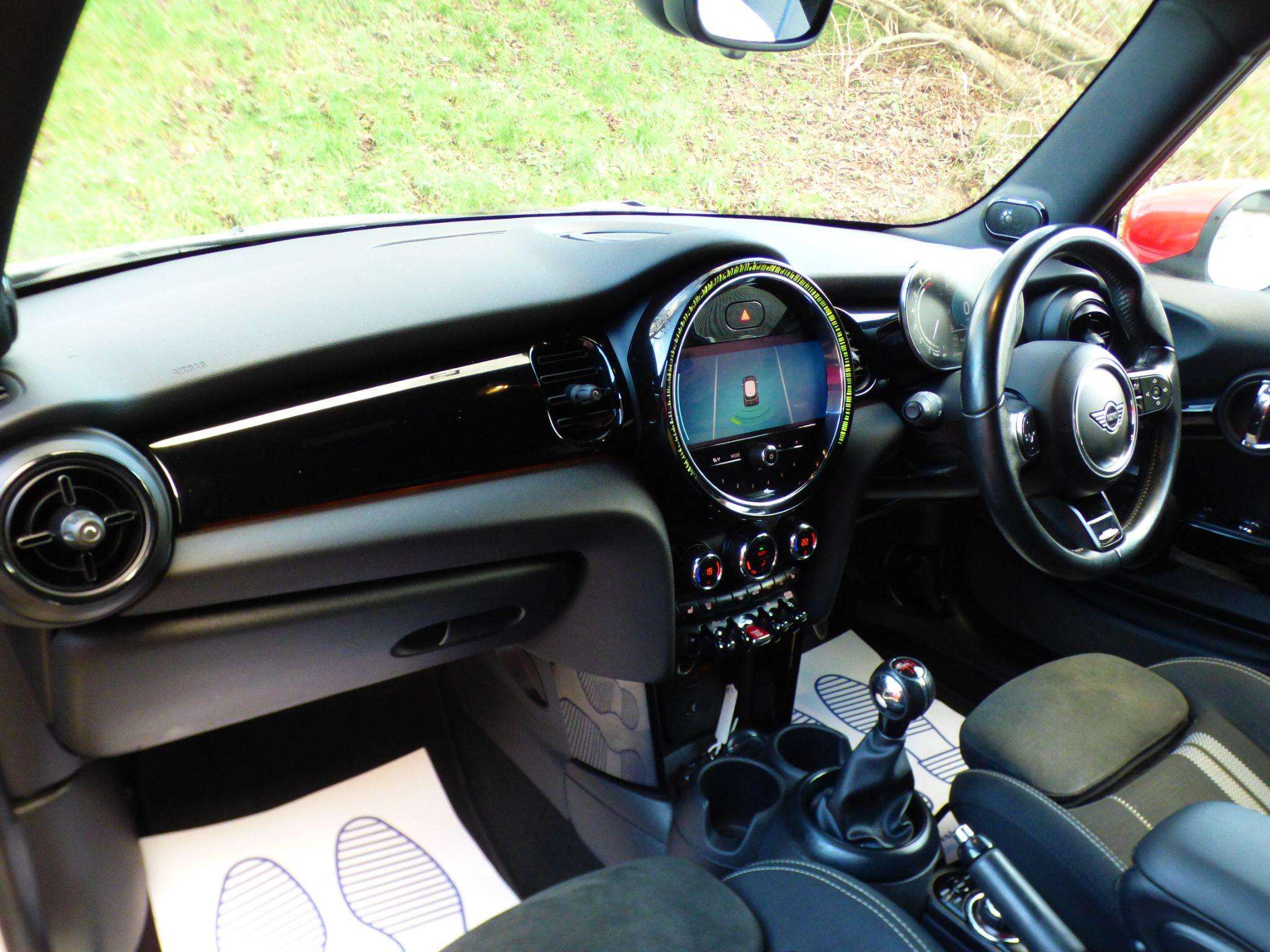 2021 MINI HATCH 2021 MINI HATCH