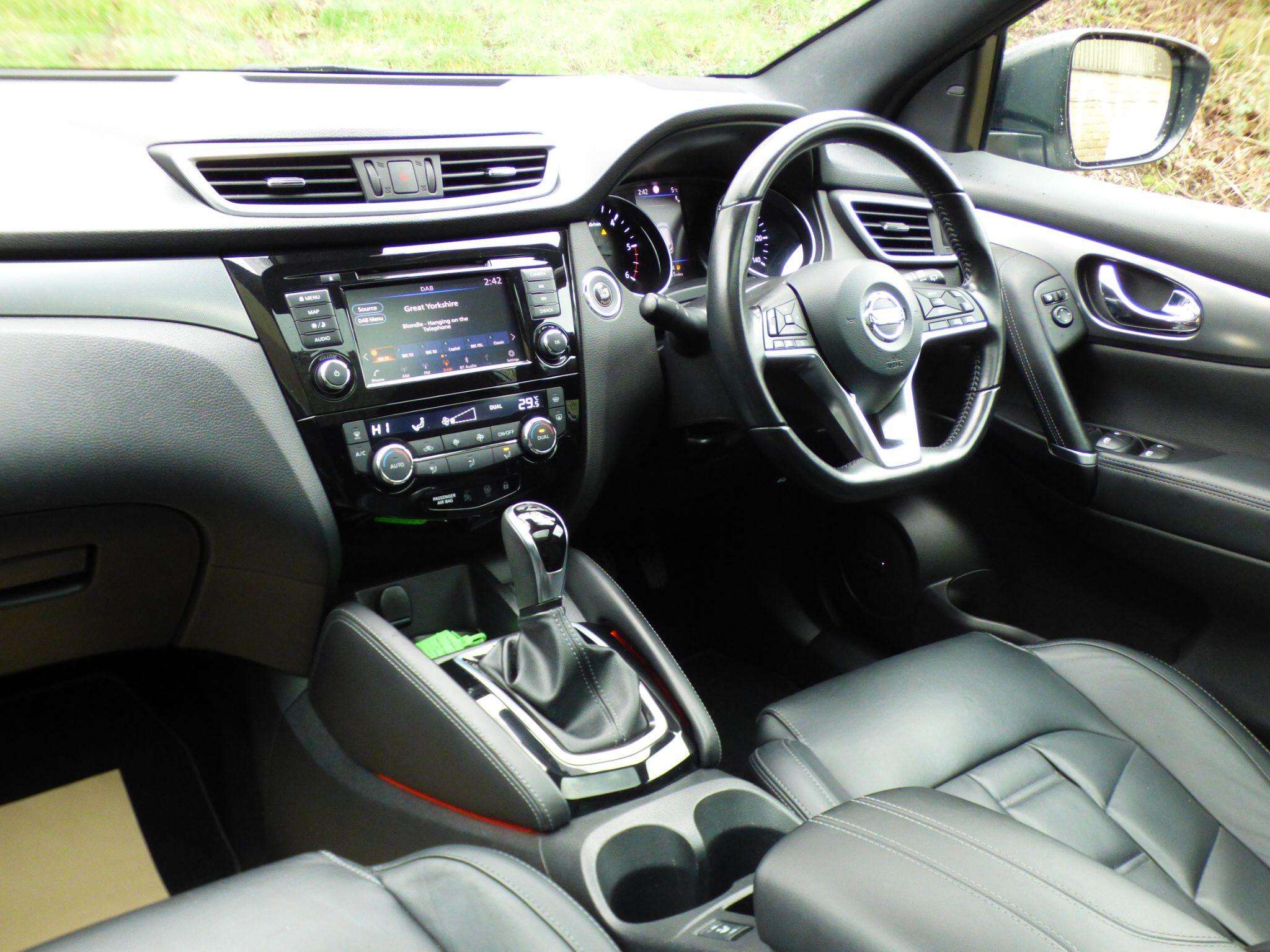 A 2019 NISSAN QASHQAI 1.5 dCi Tekna+ DCT Auto Euro 6 (s/s) 5dr A 2019 NISSAN QASHQAI 1.5 dCi Tekna+ DCT Auto Euro 6 (s/s) 5dr