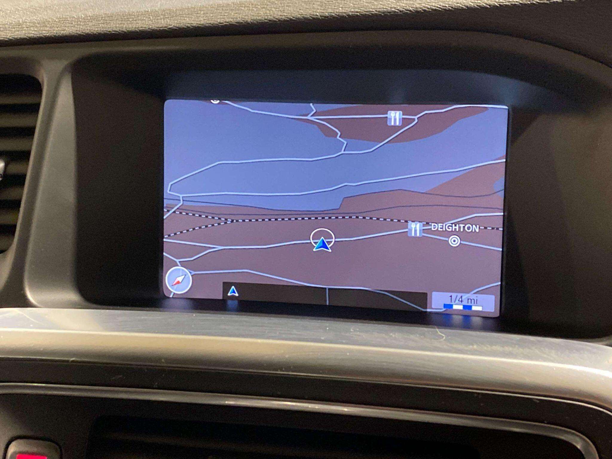 2013 VOLVO V60 2013 VOLVO V60