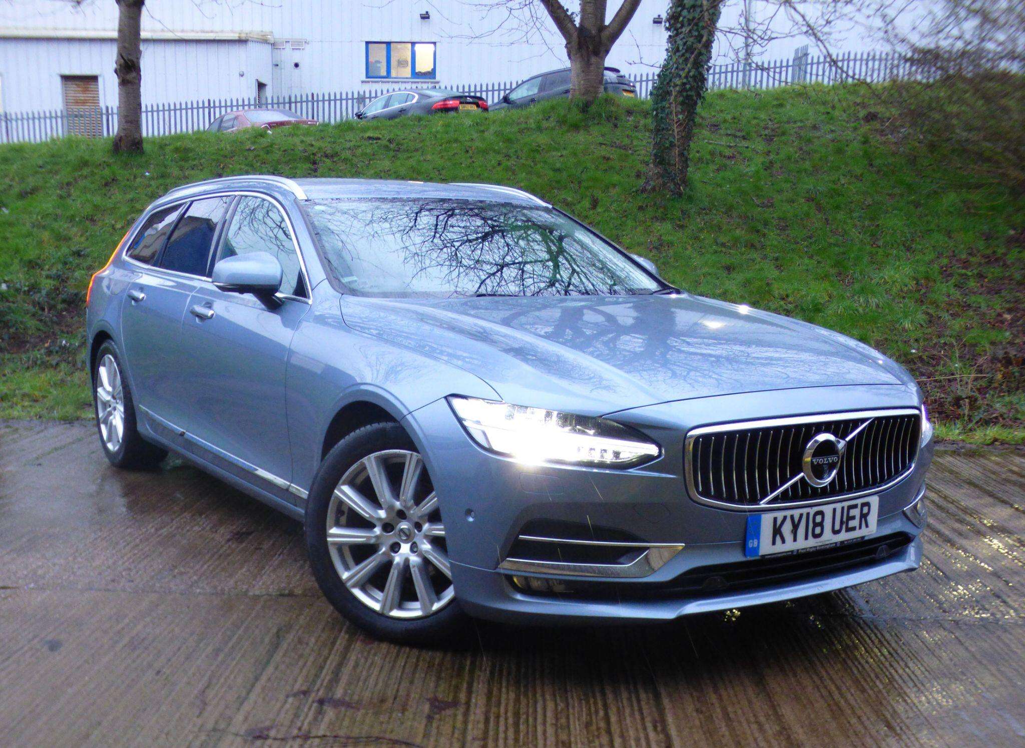 A 2018 VOLVO V90 2.0 D4 Inscription Auto Euro 6 (s/s) 5dr A 2018 VOLVO V90 2.0 D4 Inscription Auto Euro 6 (s/s) 5dr