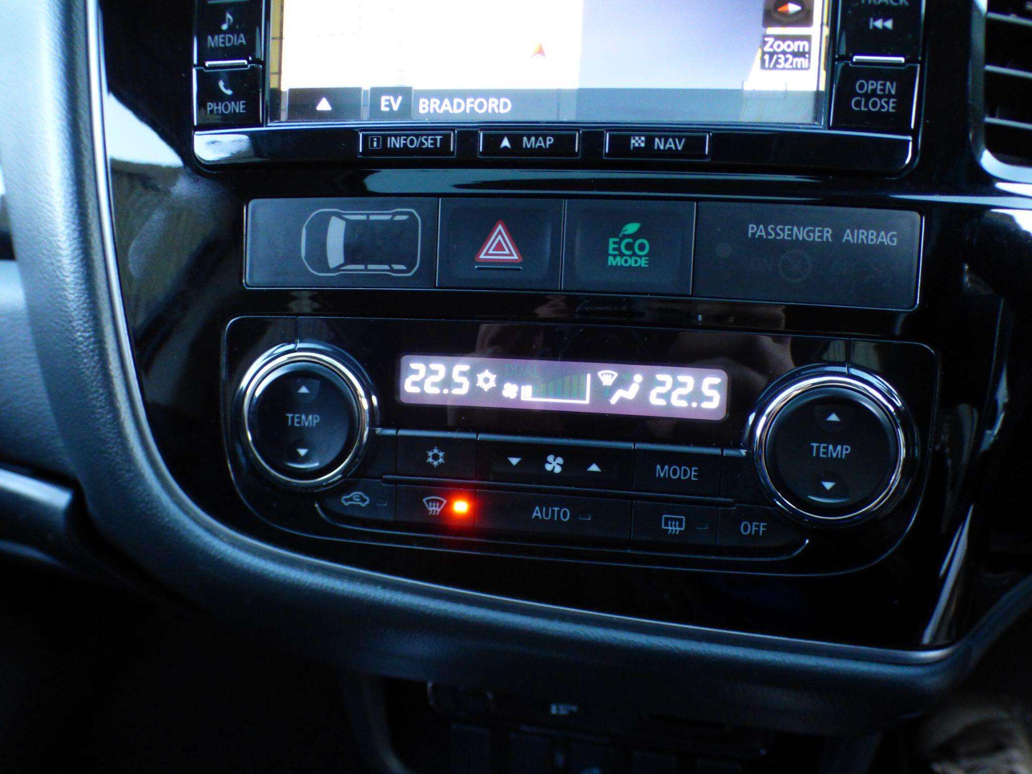 2016 MITSUBISHI OUTLANDER 2016 MITSUBISHI OUTLANDER