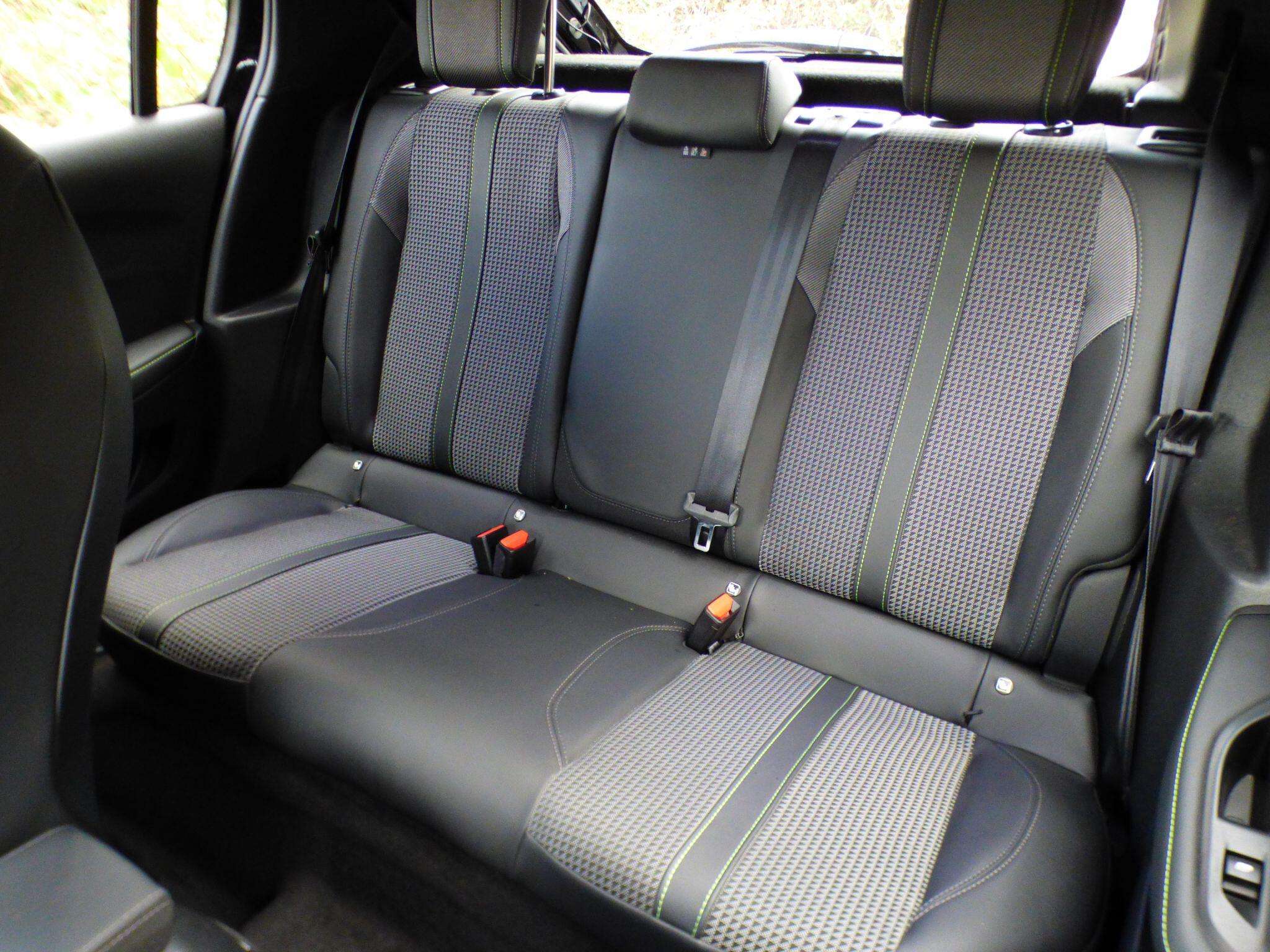 2021 PEUGEOT E-208 2021 PEUGEOT E-208