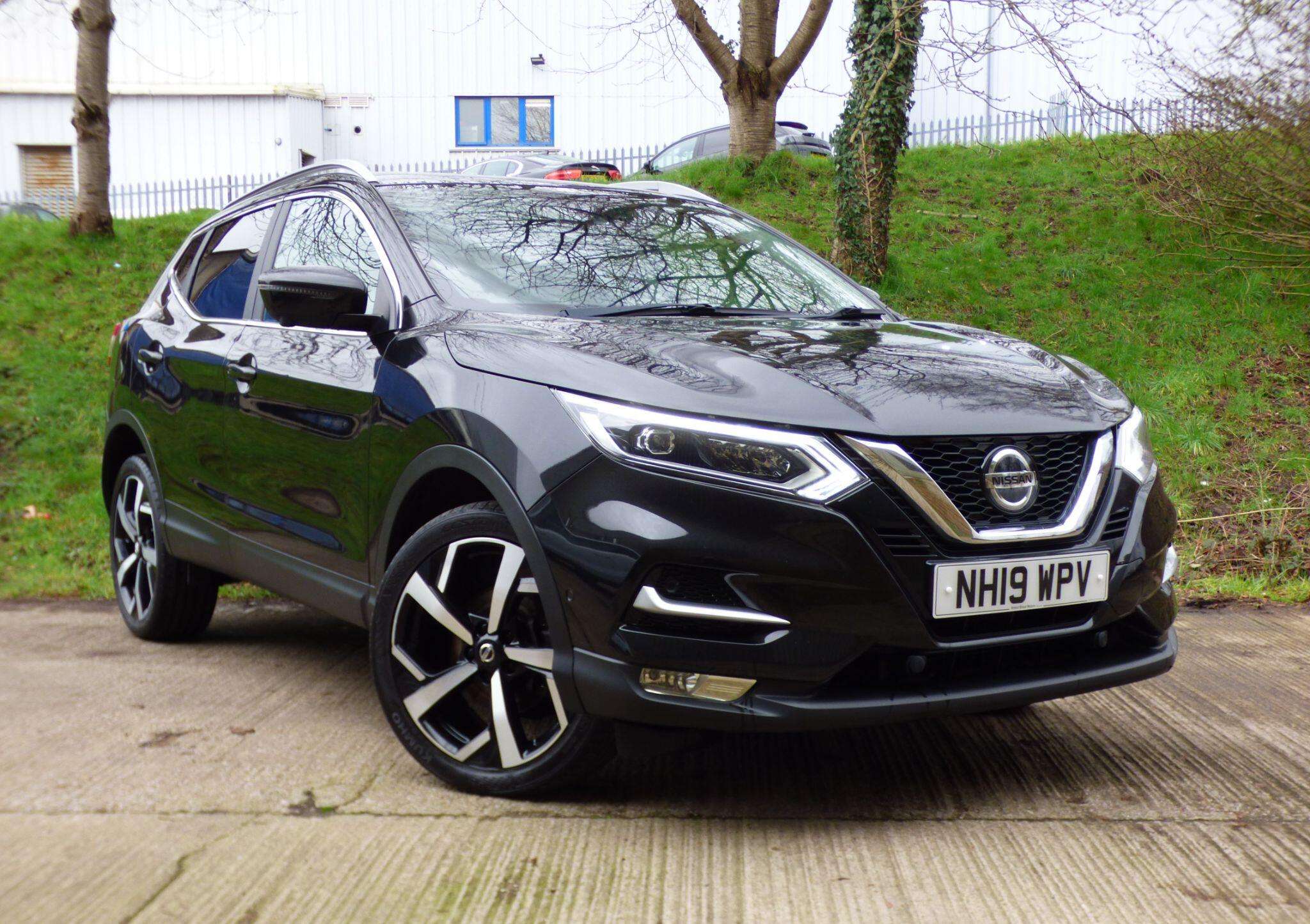 A 2019 NISSAN QASHQAI 1.5 dCi Tekna DCT Auto Euro 6 (s/s) 5dr A 2019 NISSAN QASHQAI 1.5 dCi Tekna DCT Auto Euro 6 (s/s) 5dr