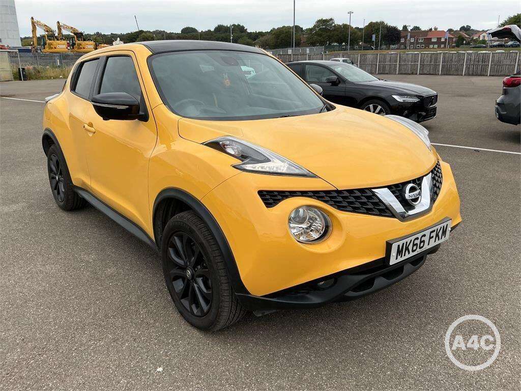 A 2016 NISSAN JUKE 1.6 Tekna XTRON Euro 6 5dr A 2016 NISSAN JUKE 1.6 Tekna XTRON Euro 6 5dr