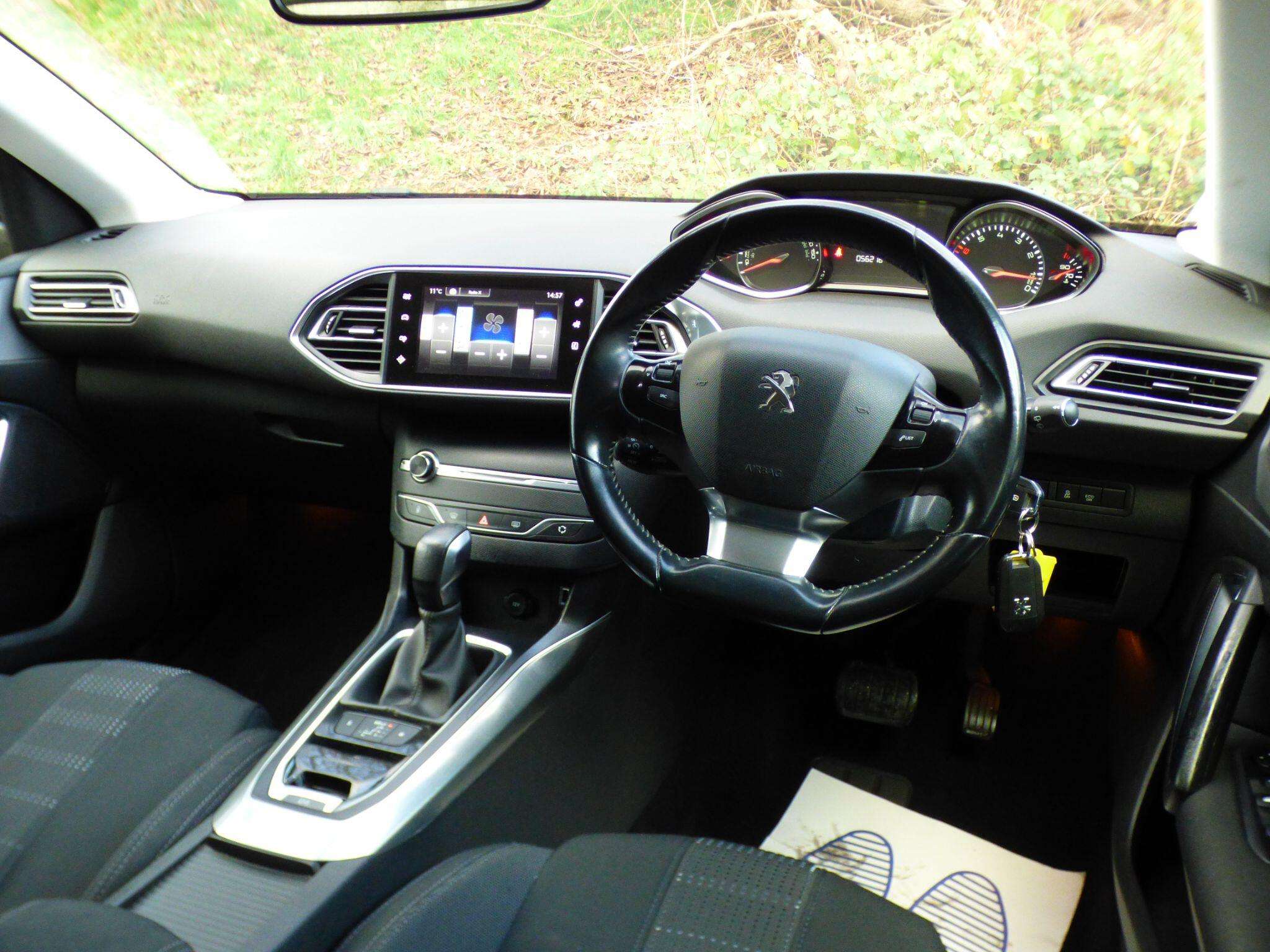 2016 PEUGEOT 308 2016 PEUGEOT 308