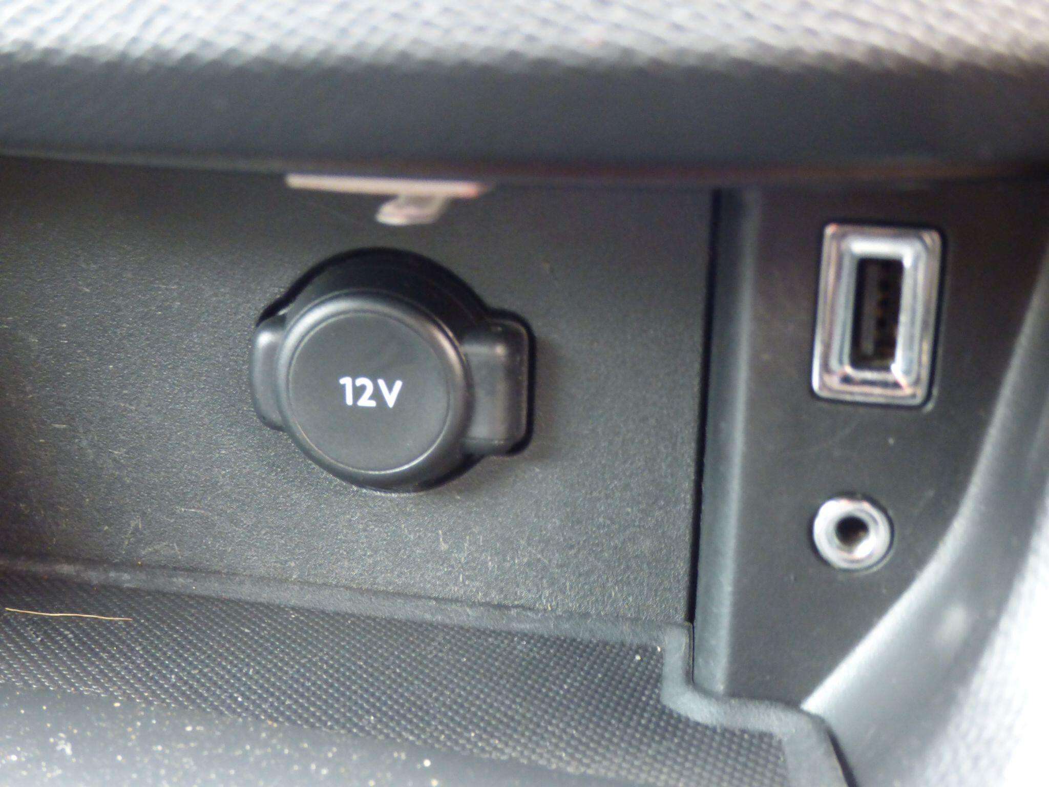 2016 PEUGEOT 308 SW 2016 PEUGEOT 308 SW