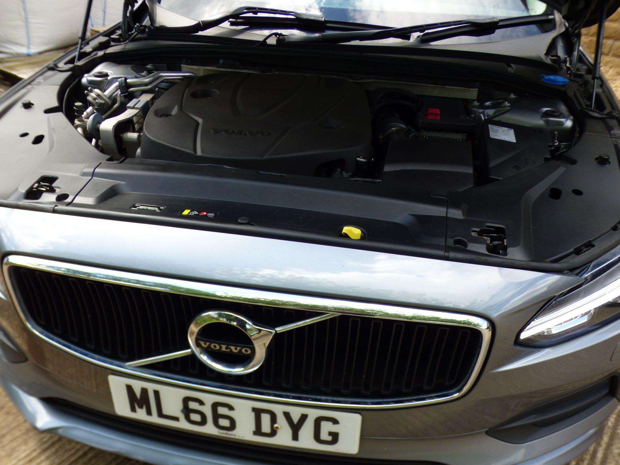 2016 VOLVO V90 2016 VOLVO V90