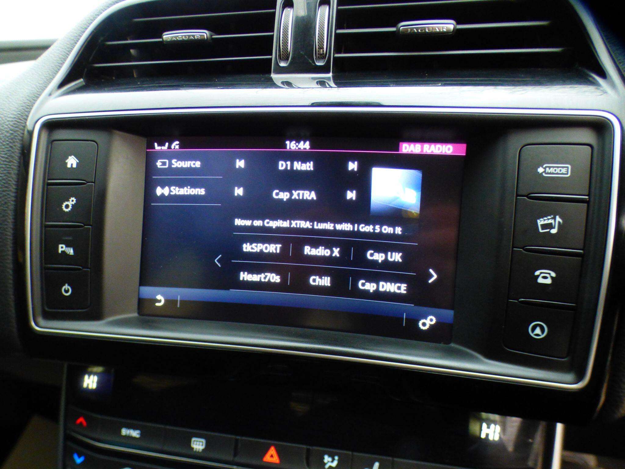 2016 JAGUAR XE 2016 JAGUAR XE