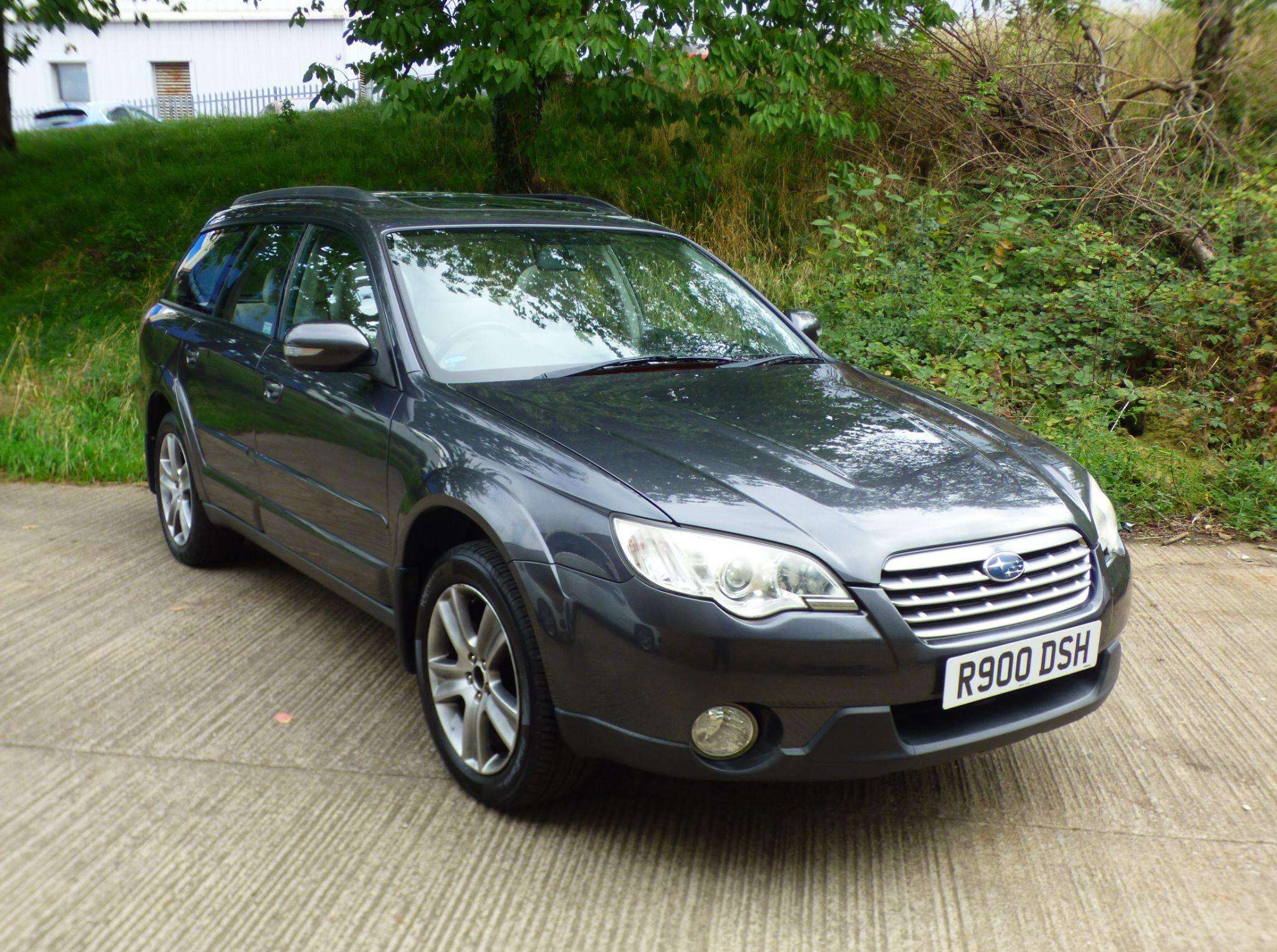 A 2007 SUBARU OUTBACK 2.5 SE 5dr A 2007 SUBARU OUTBACK 2.5 SE 5dr