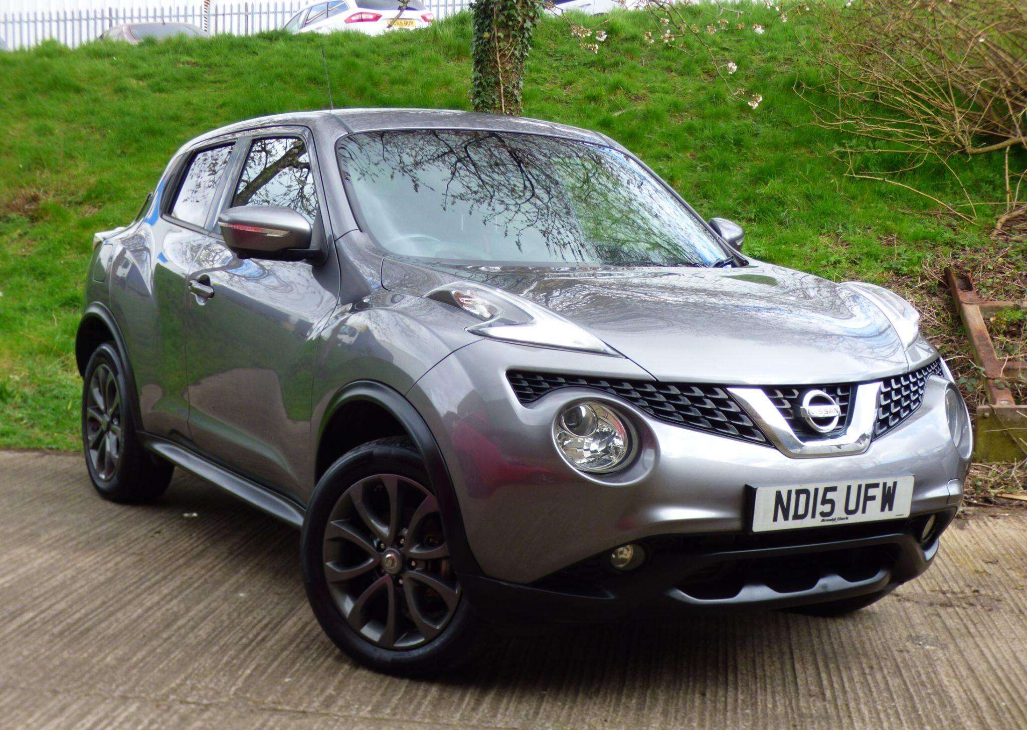 A 2015 NISSAN JUKE 1.6 Tekna XTRON Euro 6 5dr A 2015 NISSAN JUKE 1.6 Tekna XTRON Euro 6 5dr