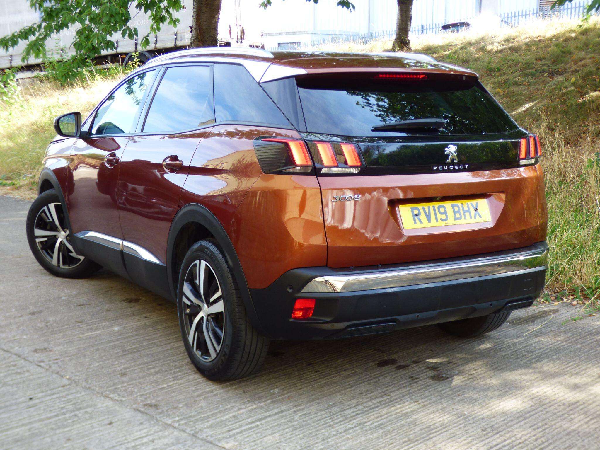 2019 PEUGEOT 3008 2019 PEUGEOT 3008