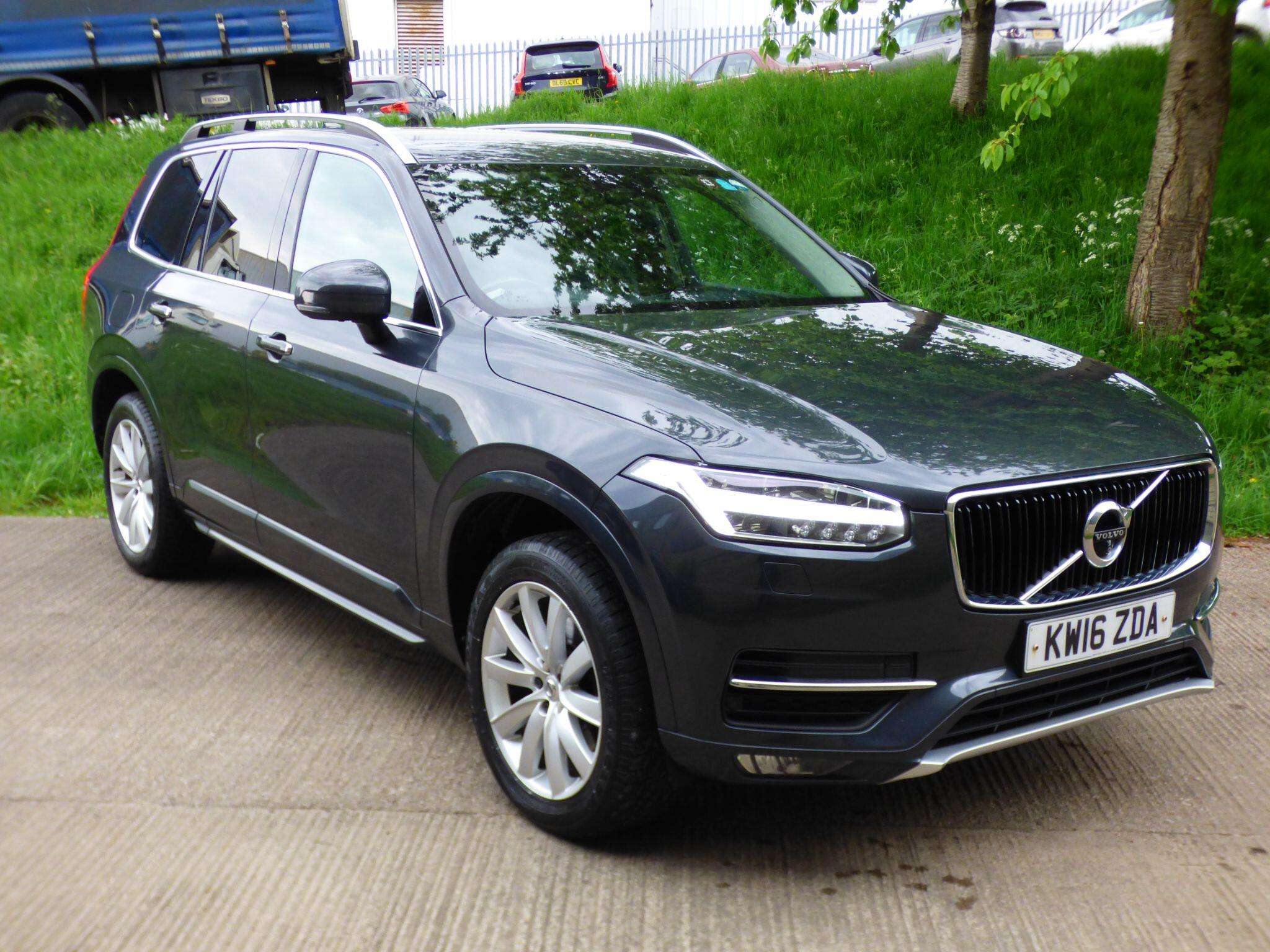 A 2016 VOLVO XC90 2.0 D5 PowerPulse Momentum Auto 4WD Euro 6 (s/s) 5dr A 2016 VOLVO XC90 2.0 D5 PowerPulse Momentum Auto 4WD Euro 6 (s/s) 5dr