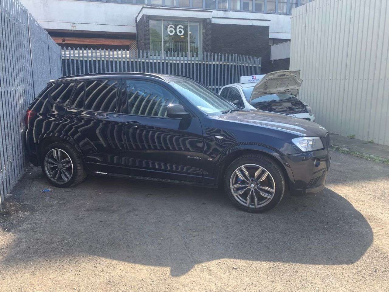 A 2013 BMW X3 3.0 XDRIVE35D M SPORT 5d 309 BHP 2 KEYS..SERVICE HISTORY...RAC CHECK A 2013 BMW X3 3.0 XDRIVE35D M SPORT 5d 309 BHP 2 KEYS..SERVICE HISTORY...RAC CHECK