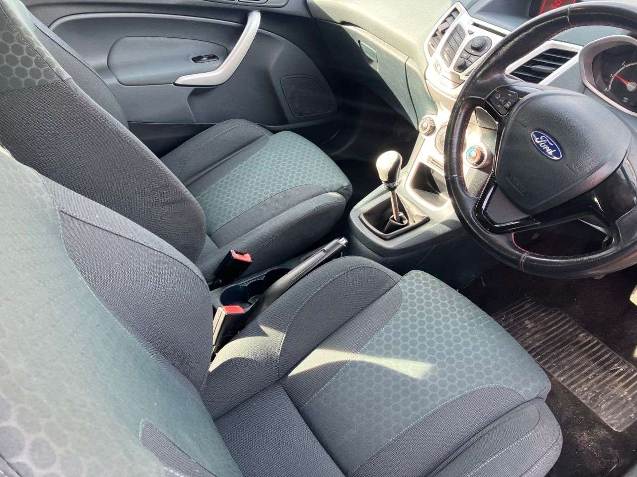 2010 FORD FIESTA 2010 FORD FIESTA